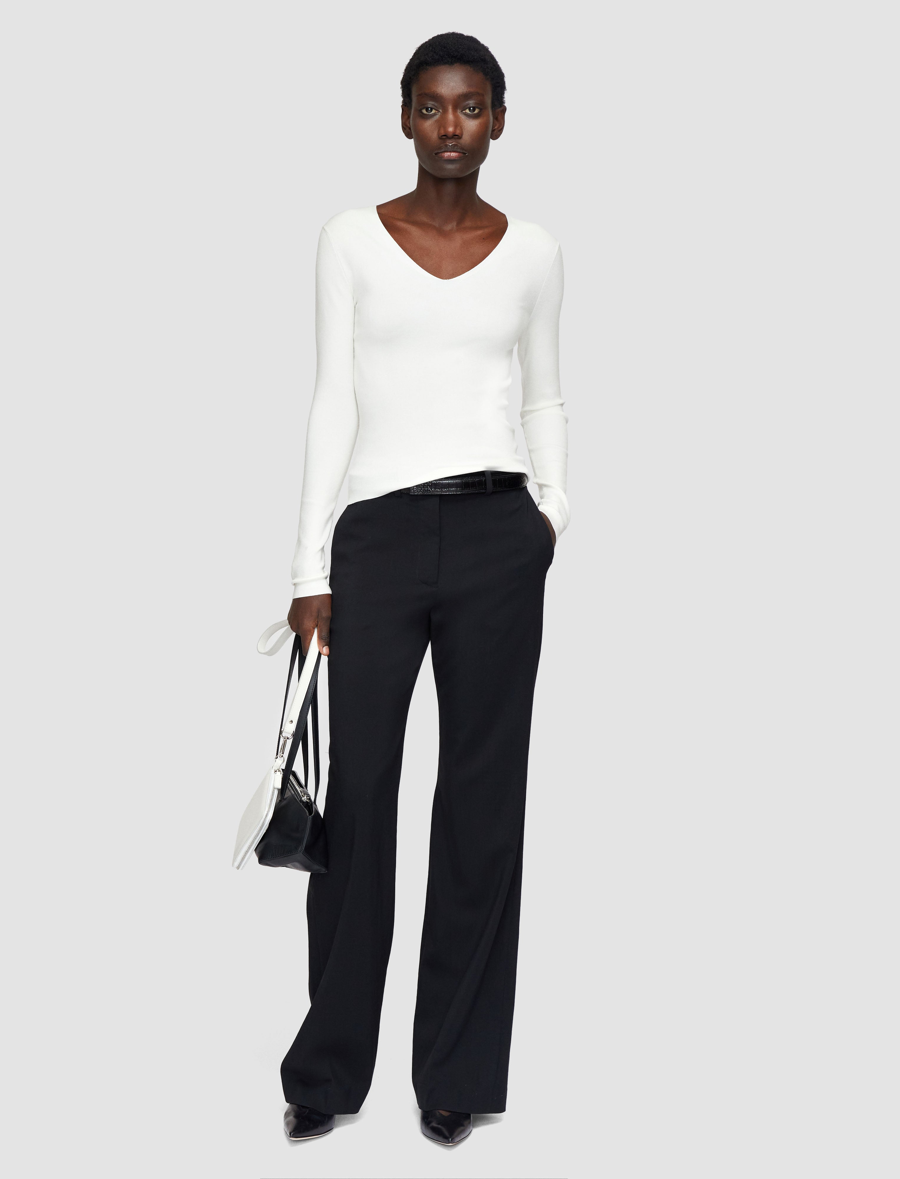 blanc-haut-col-v-en-soie-stretch-JOSEPH