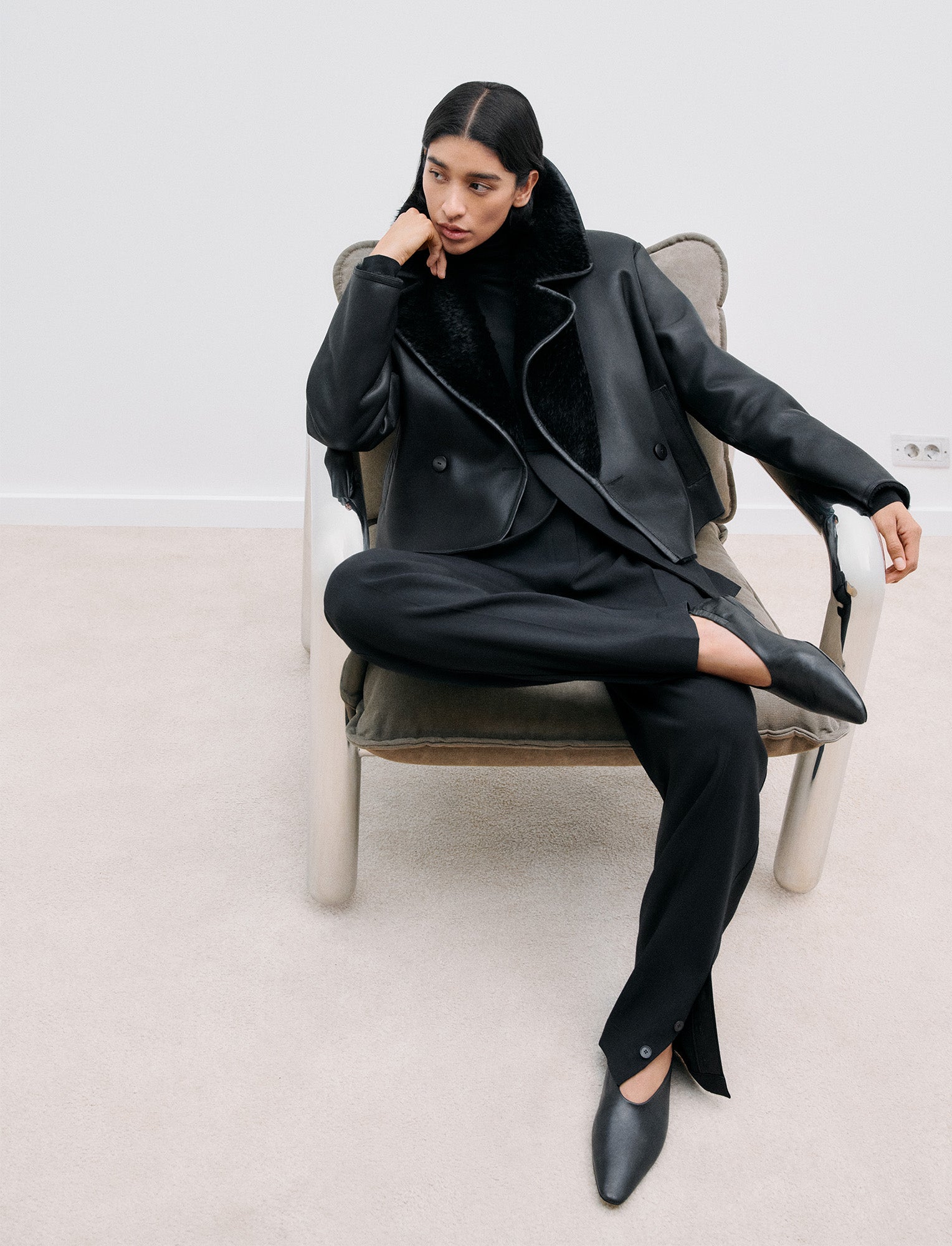 noir-pantalon-alexis-en-laine-sergee-fluide-JOSEPH