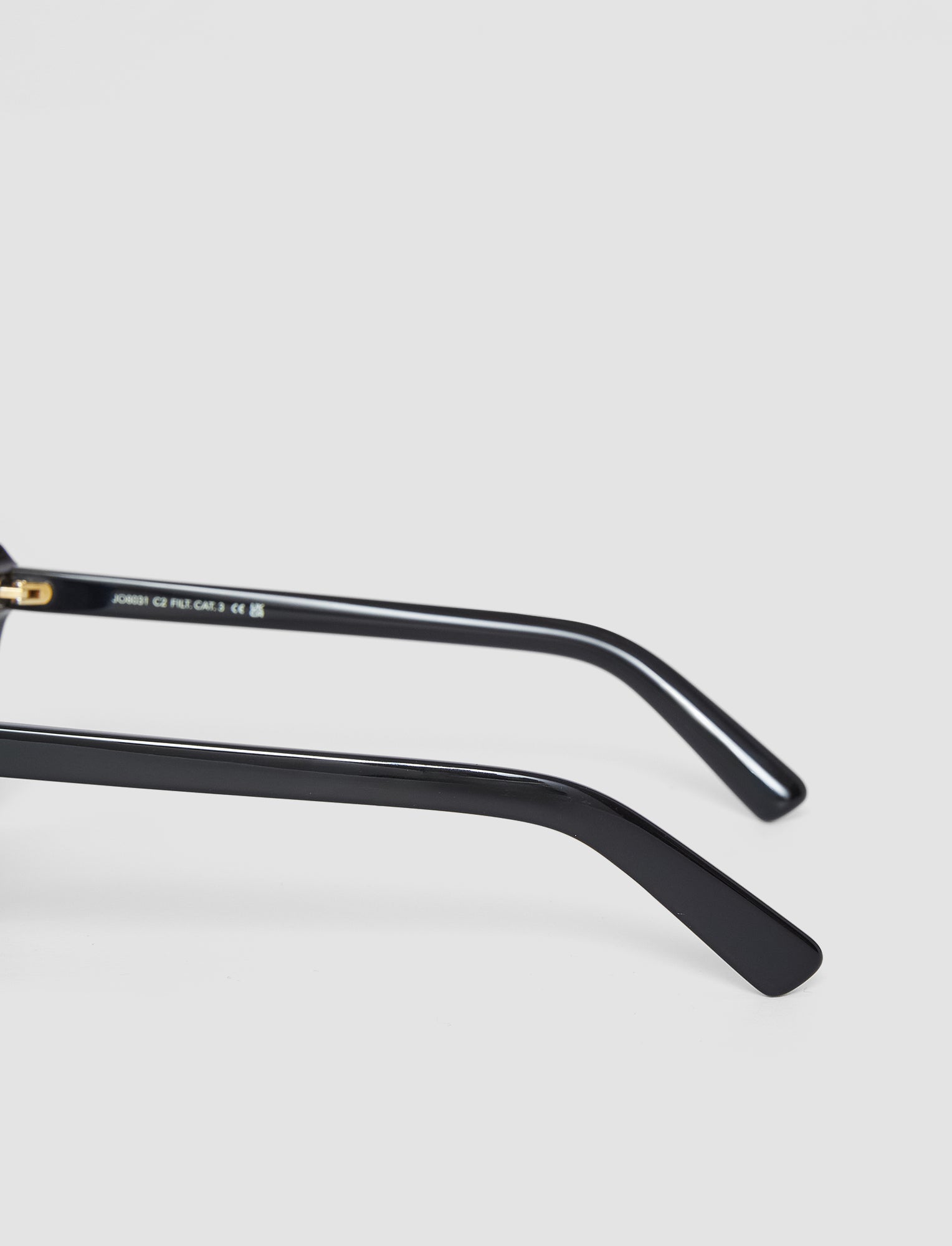 black-cat-eye-sunglasses-JOSEPH