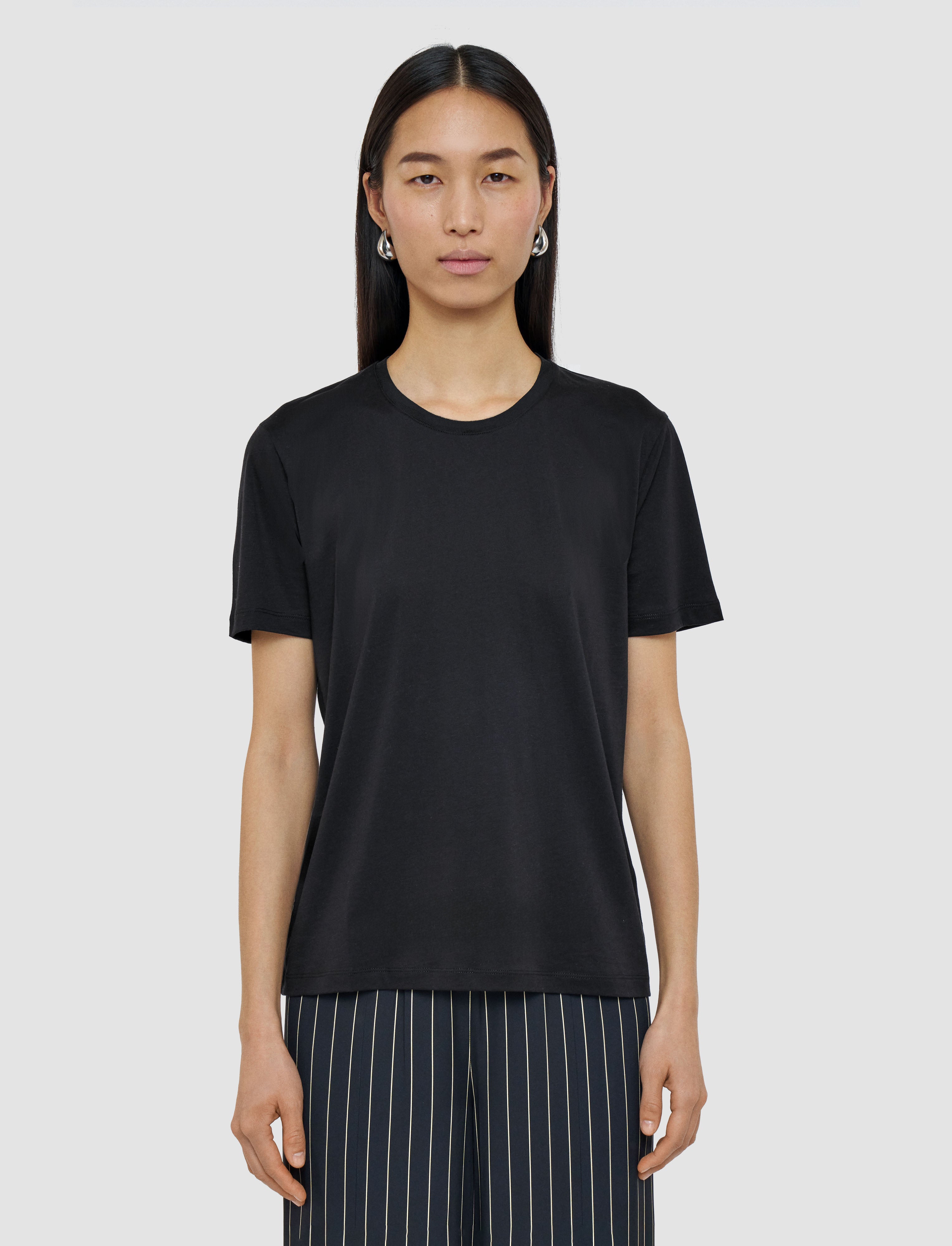 noir-t-shirt-en-jersey-de-coton-et-soie-JOSEPH