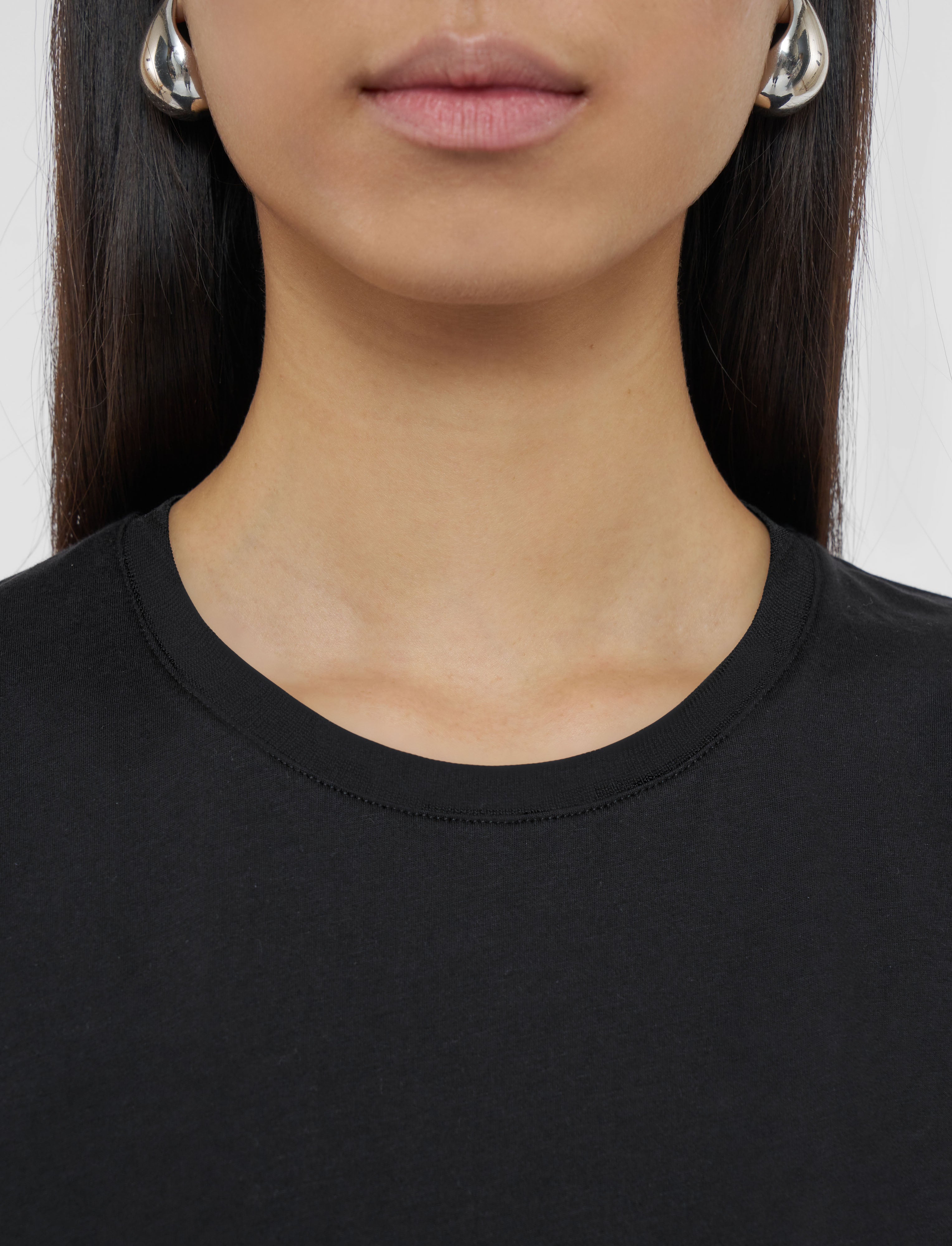 noir-t-shirt-en-jersey-de-coton-et-soie-JOSEPH
