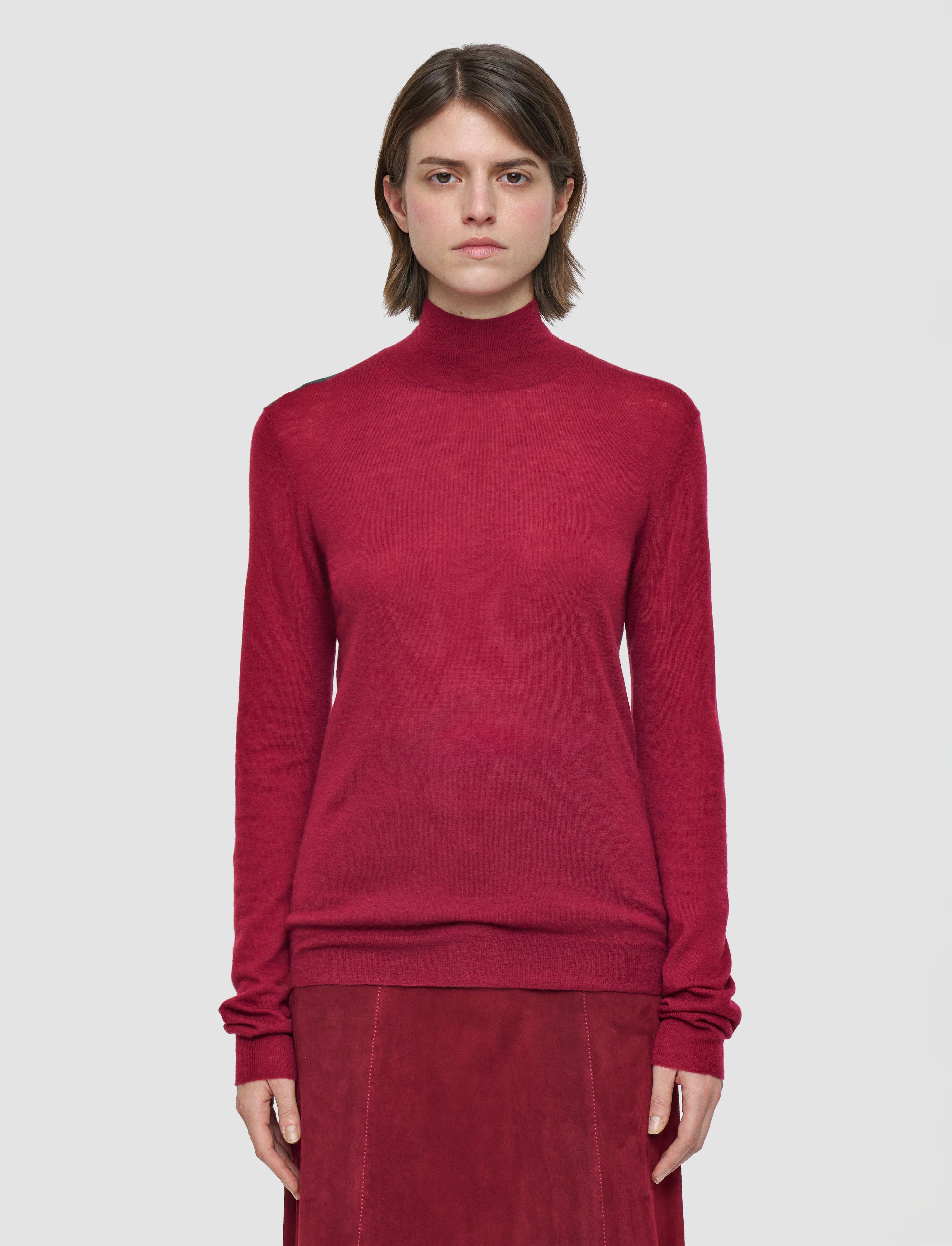 rouge-pull-col-montant-en-cashair-JOSEPH