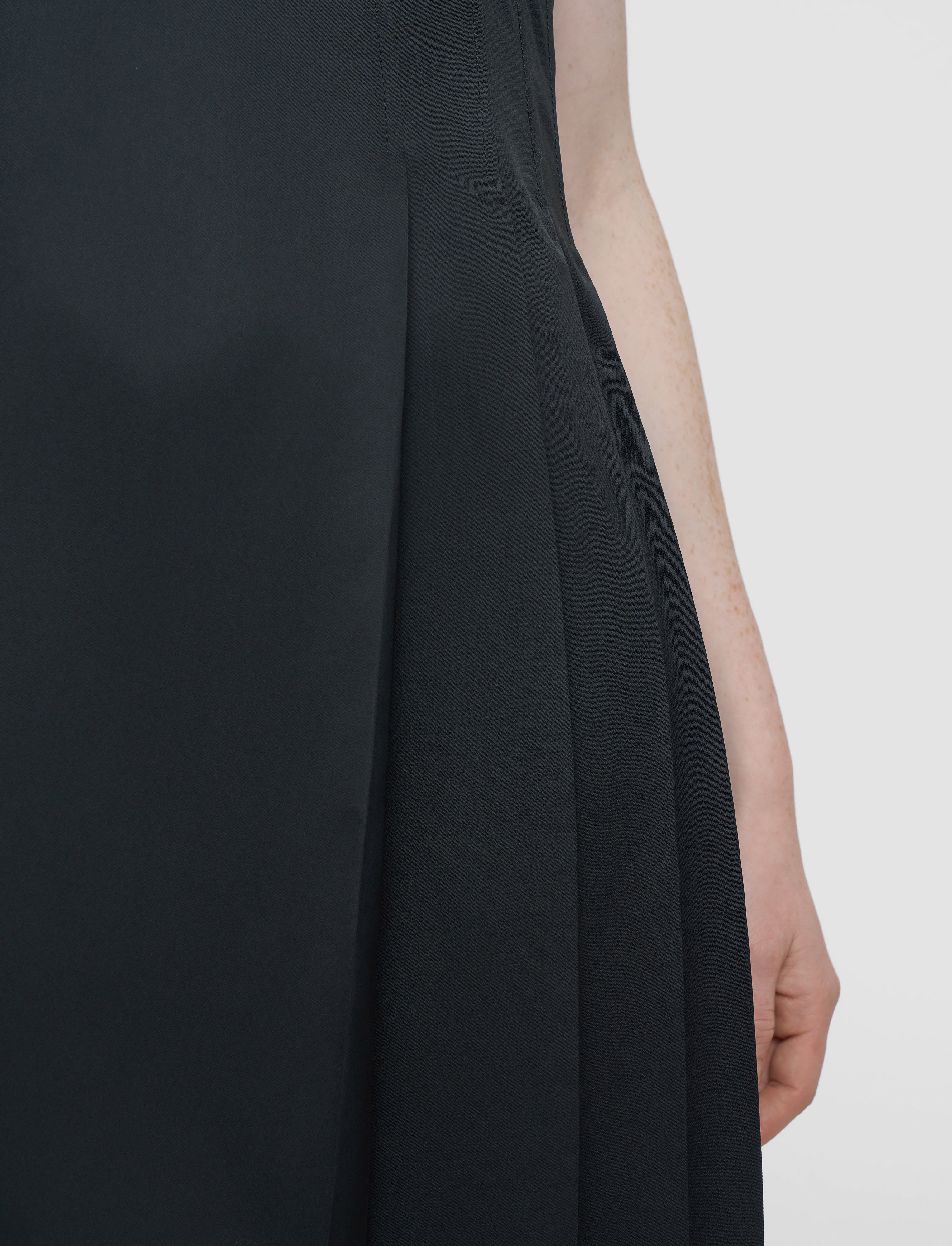 noir-robe-sandy-en-crepe-leger-JOSEPH