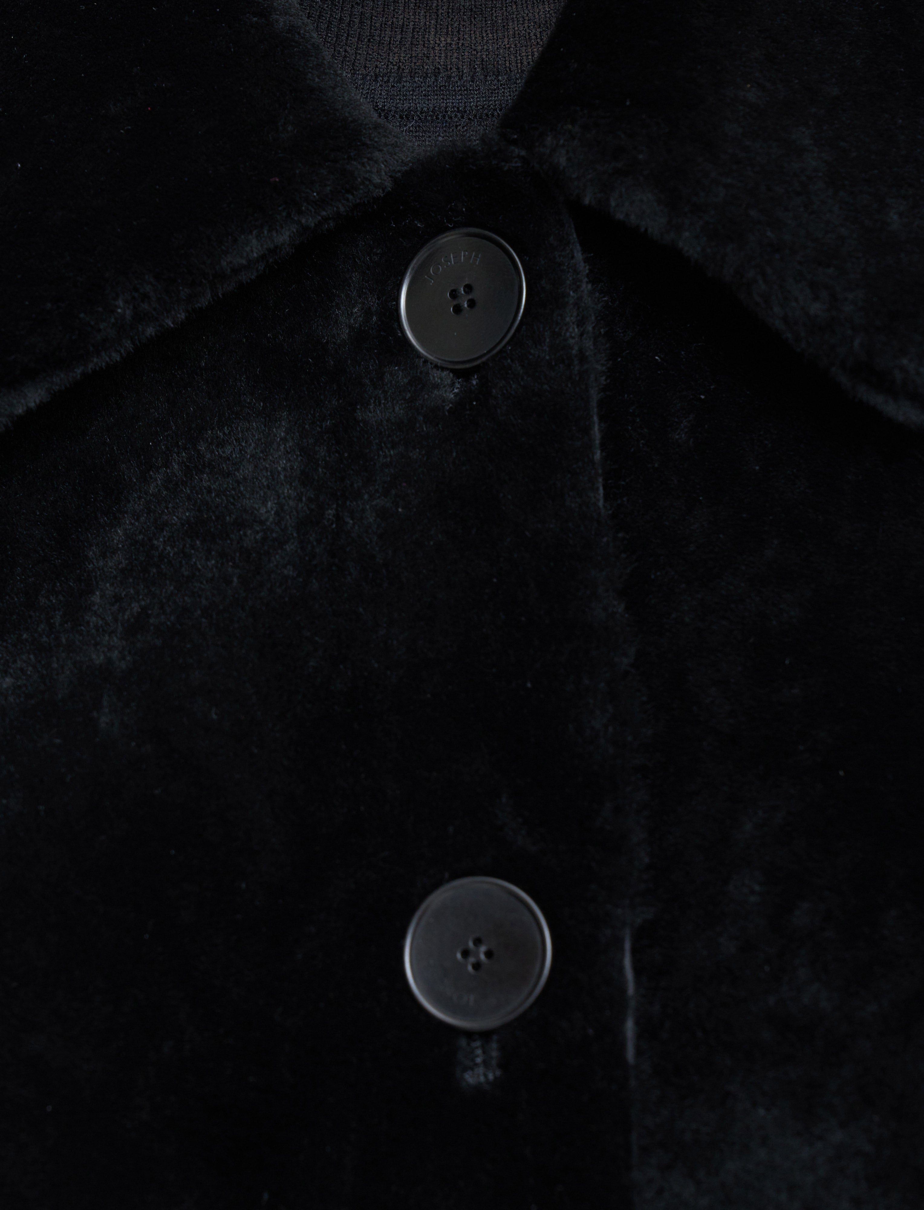 noir-veste-alloway-reversible-en-peau-lainee-douce-JOSEPH
