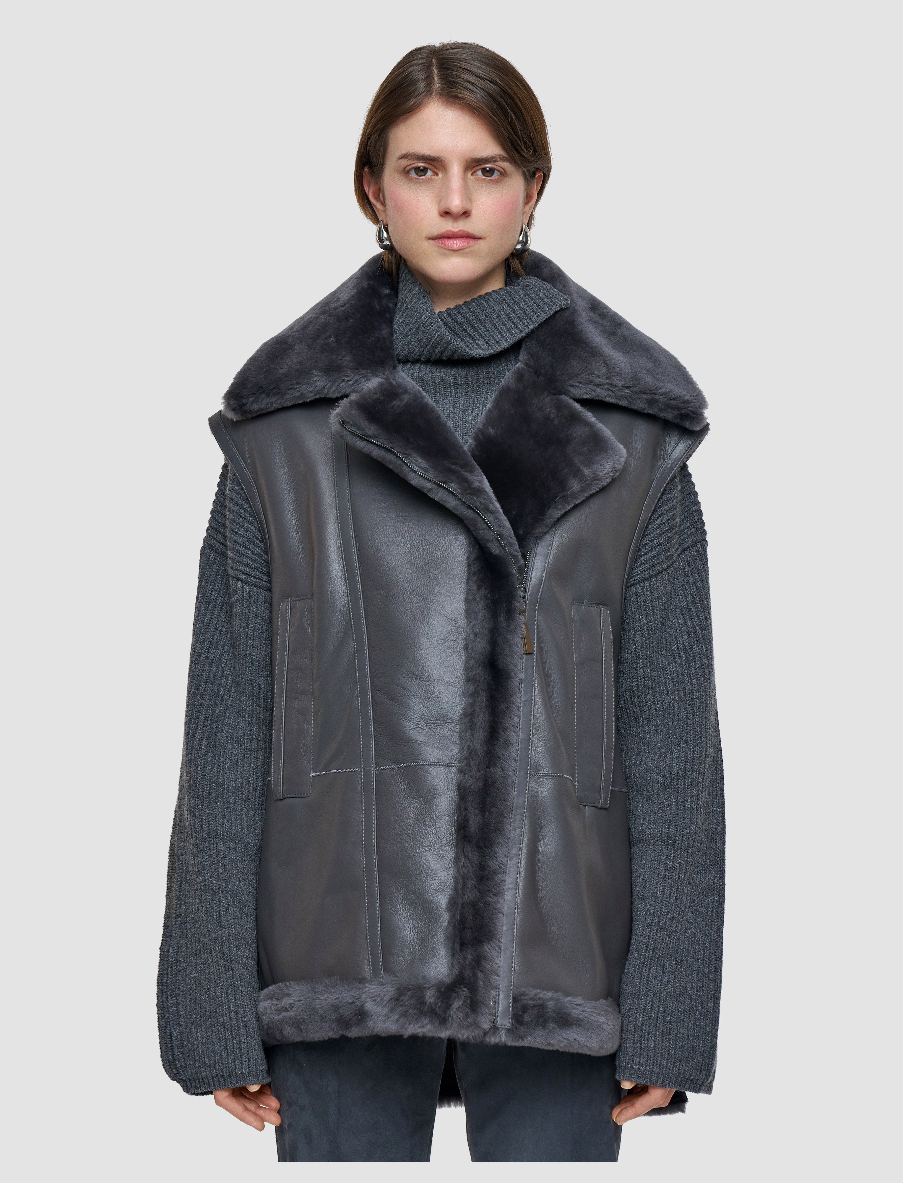 gris-gilet-marc-en-peau-lainee-douce-JOSEPH