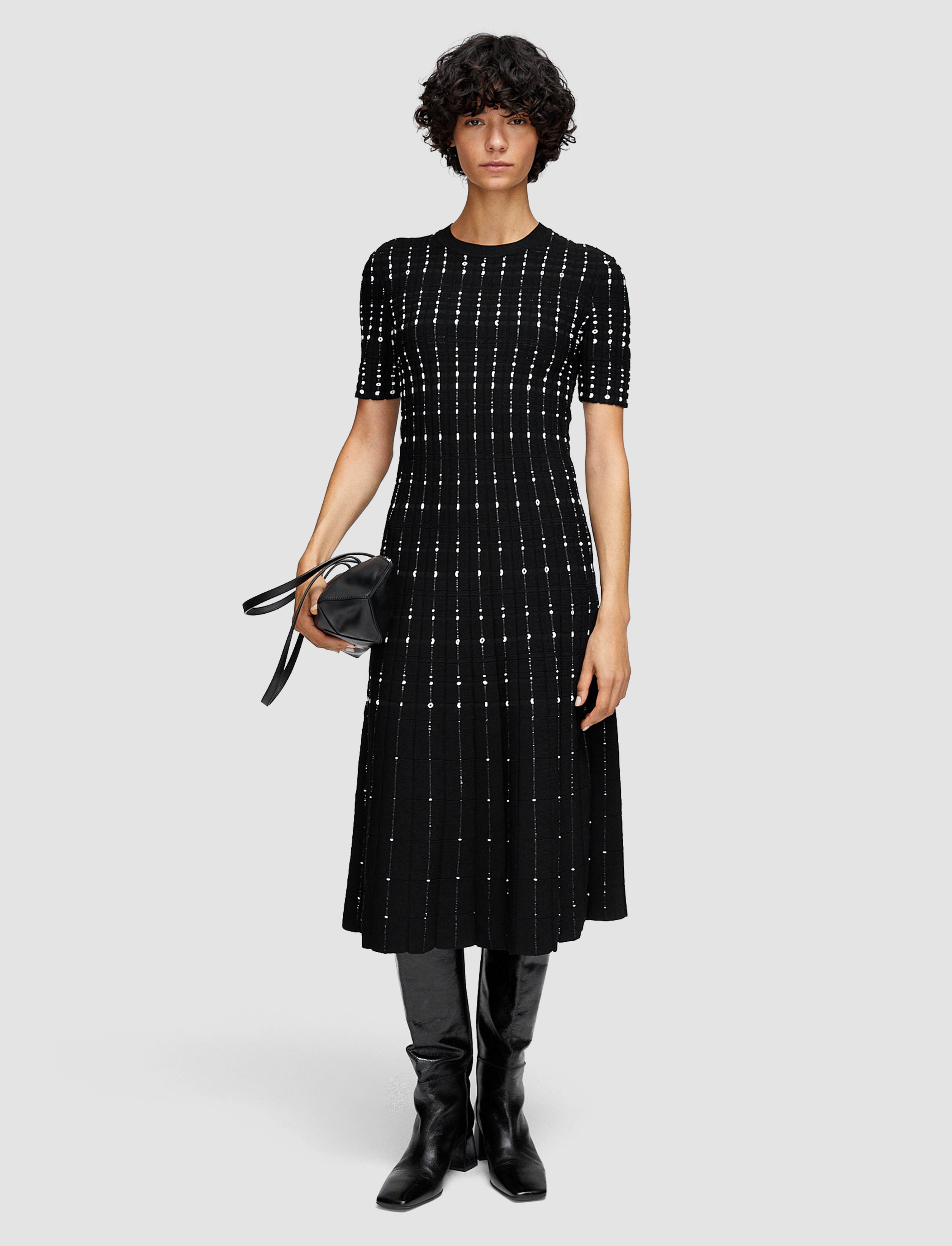 noir-robe-a-rayures-discontinues-JOSEPH