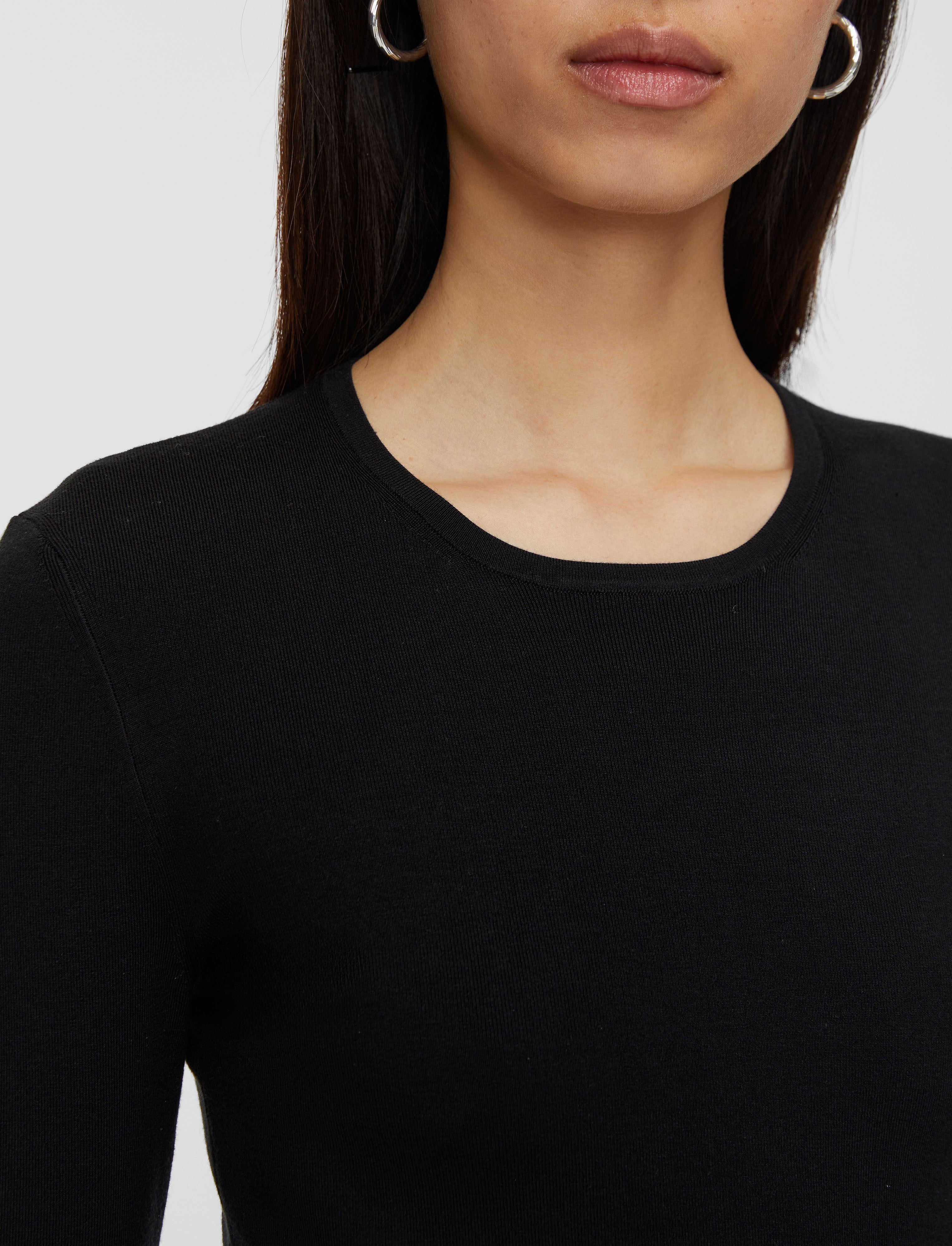 noir-pull-en-soie-stretch-JOSEPH