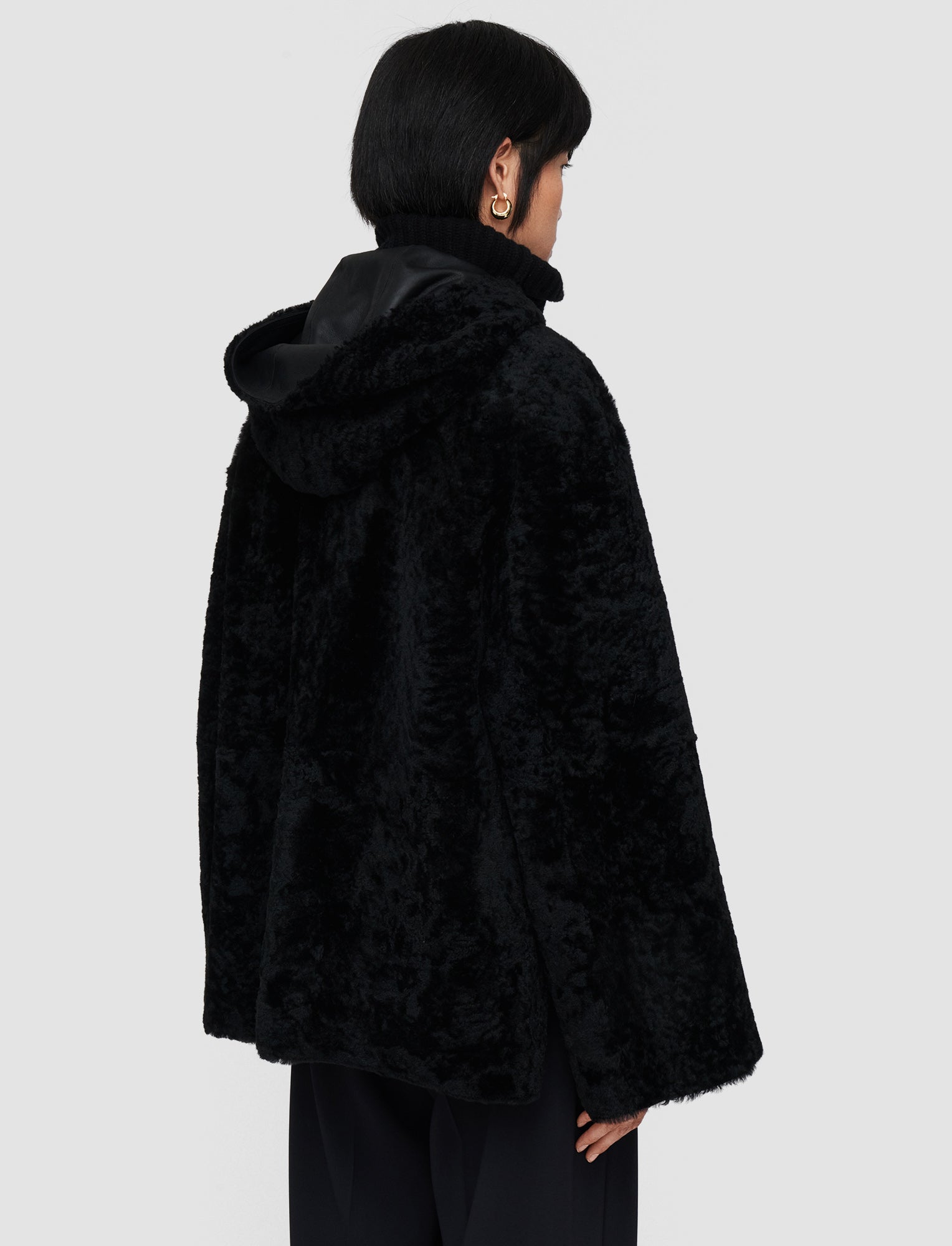 ブラック-cosser-reversible-shearling-コート-JOSEPH