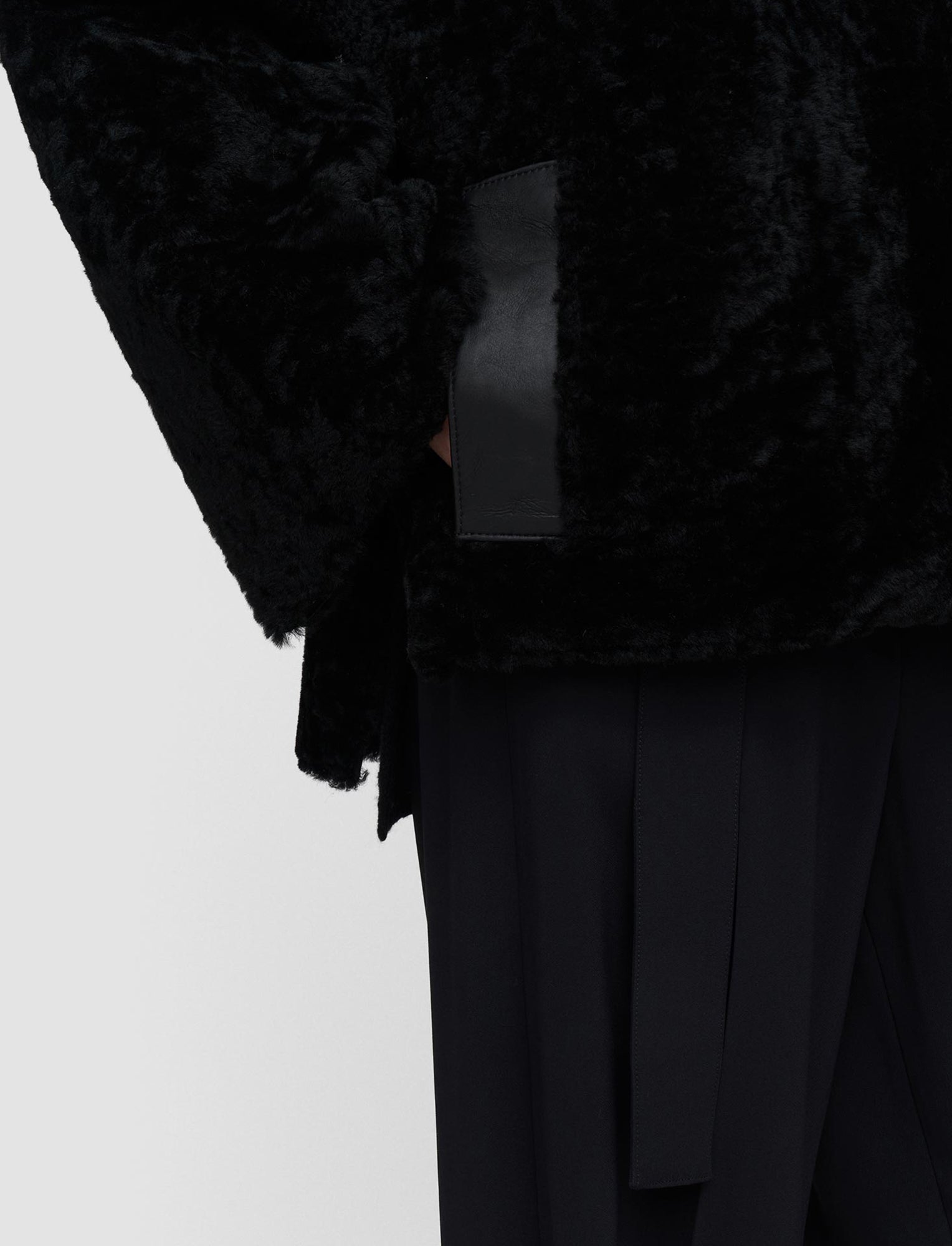 ブラック-cosser-reversible-shearling-コート-JOSEPH