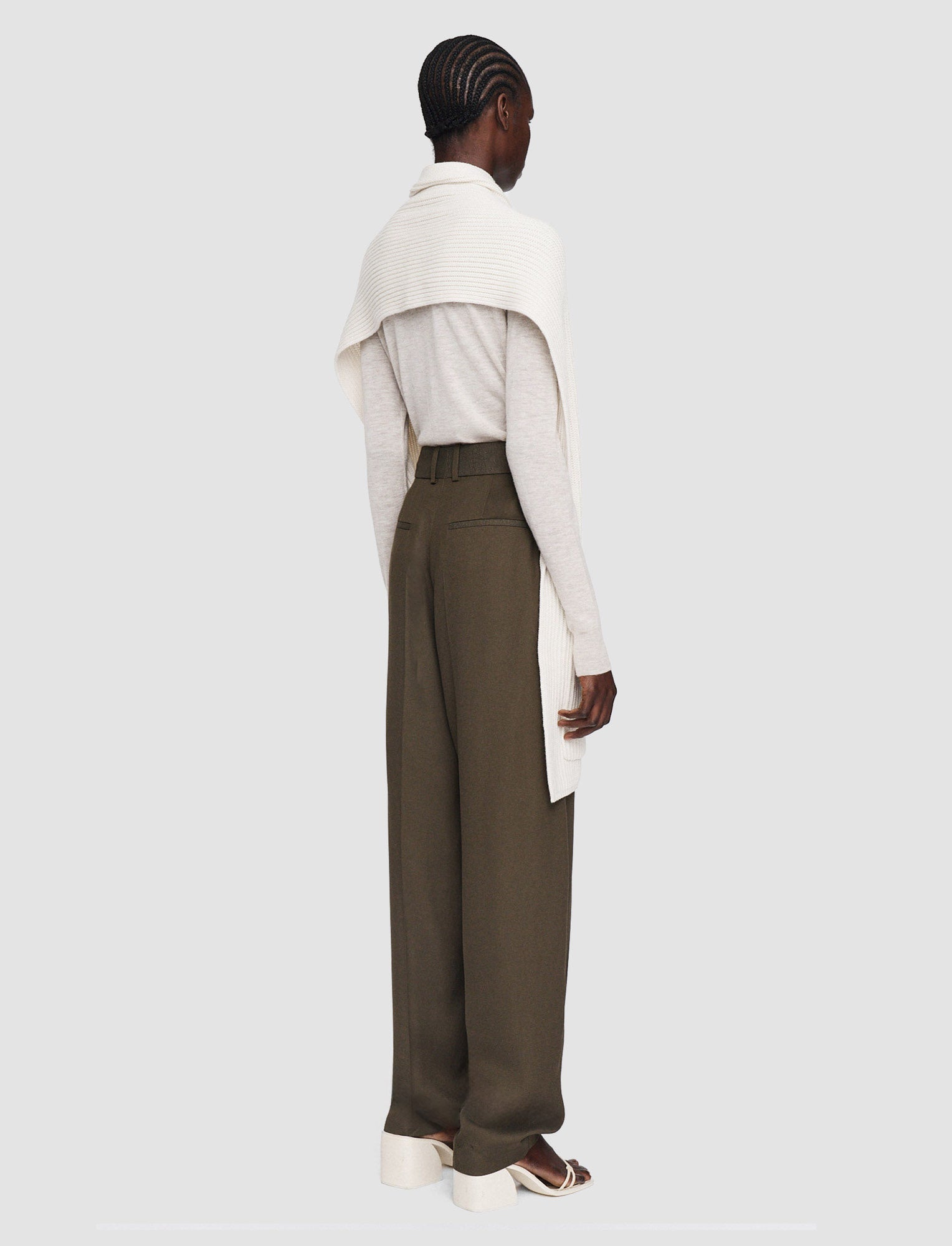 blanc-echarpe-boutonnee-a-cotes-anglaises-JOSEPH