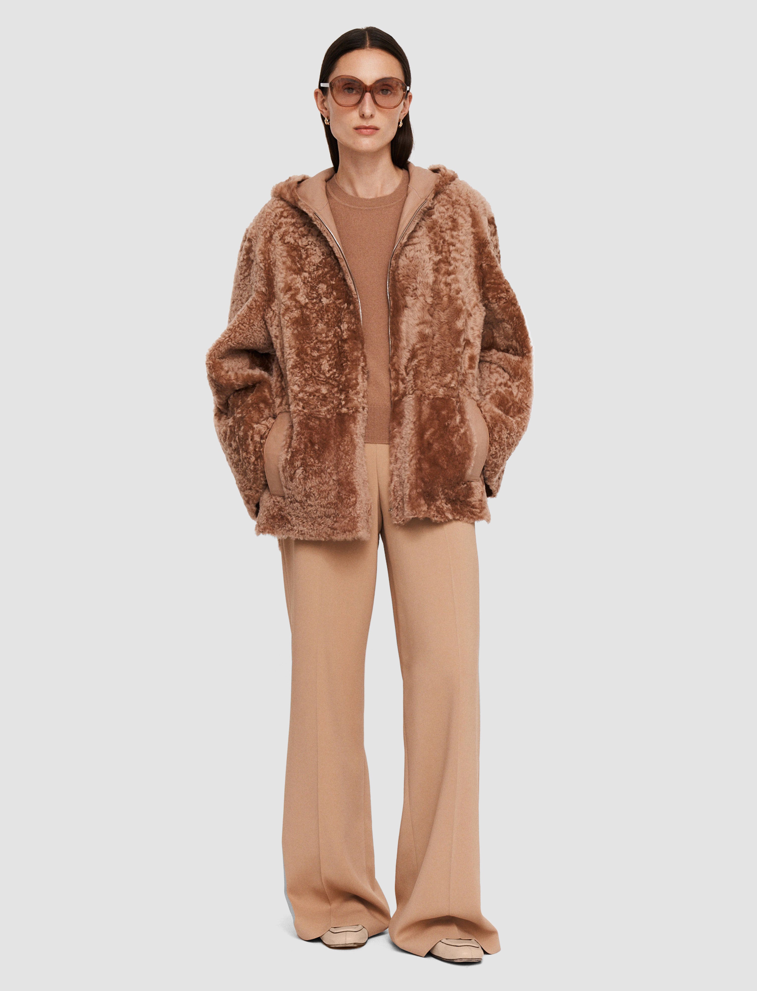 ベージュ-cosser-reversible-shearling-コート-JOSEPH
