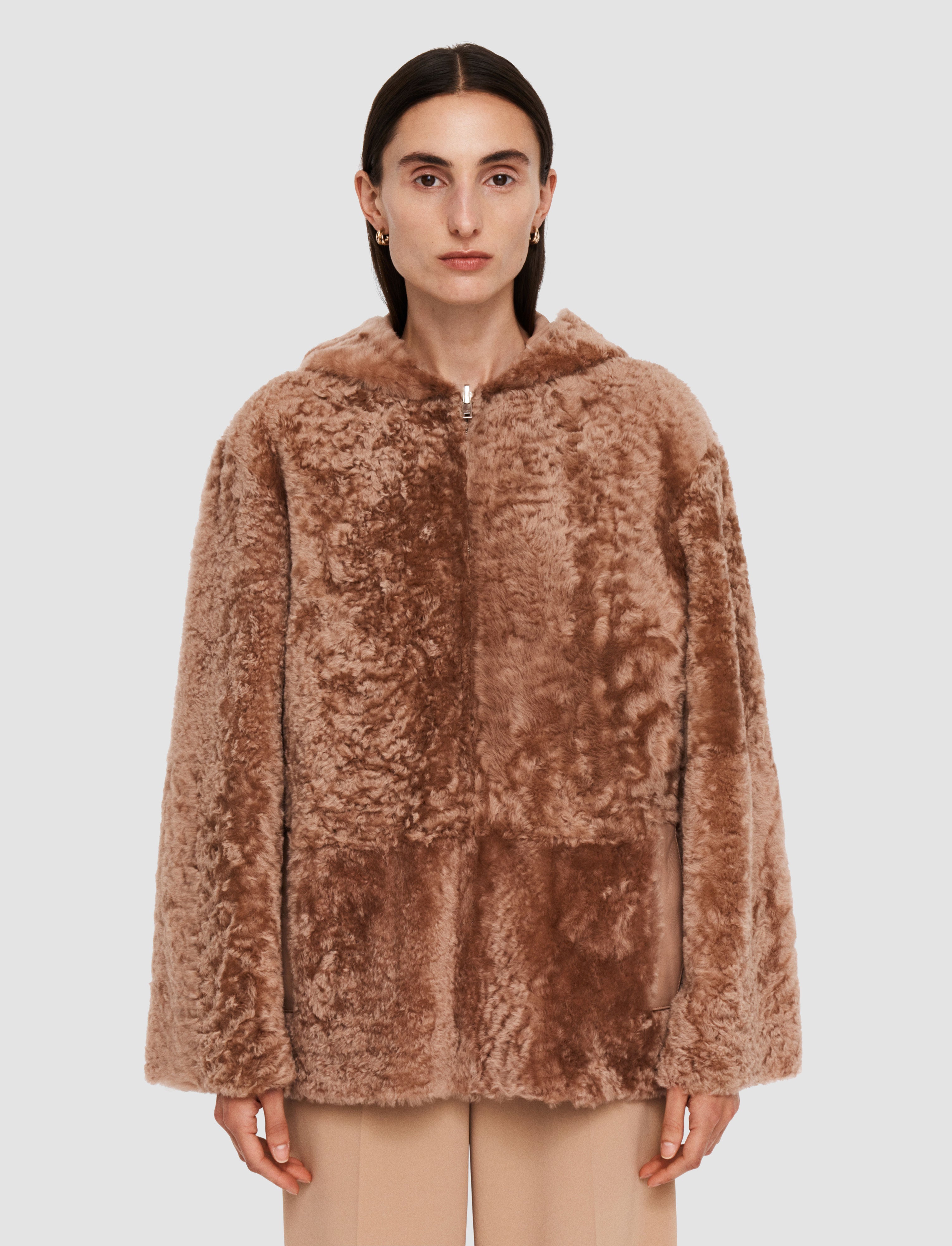 ベージュ-cosser-reversible-shearling-コート-JOSEPH