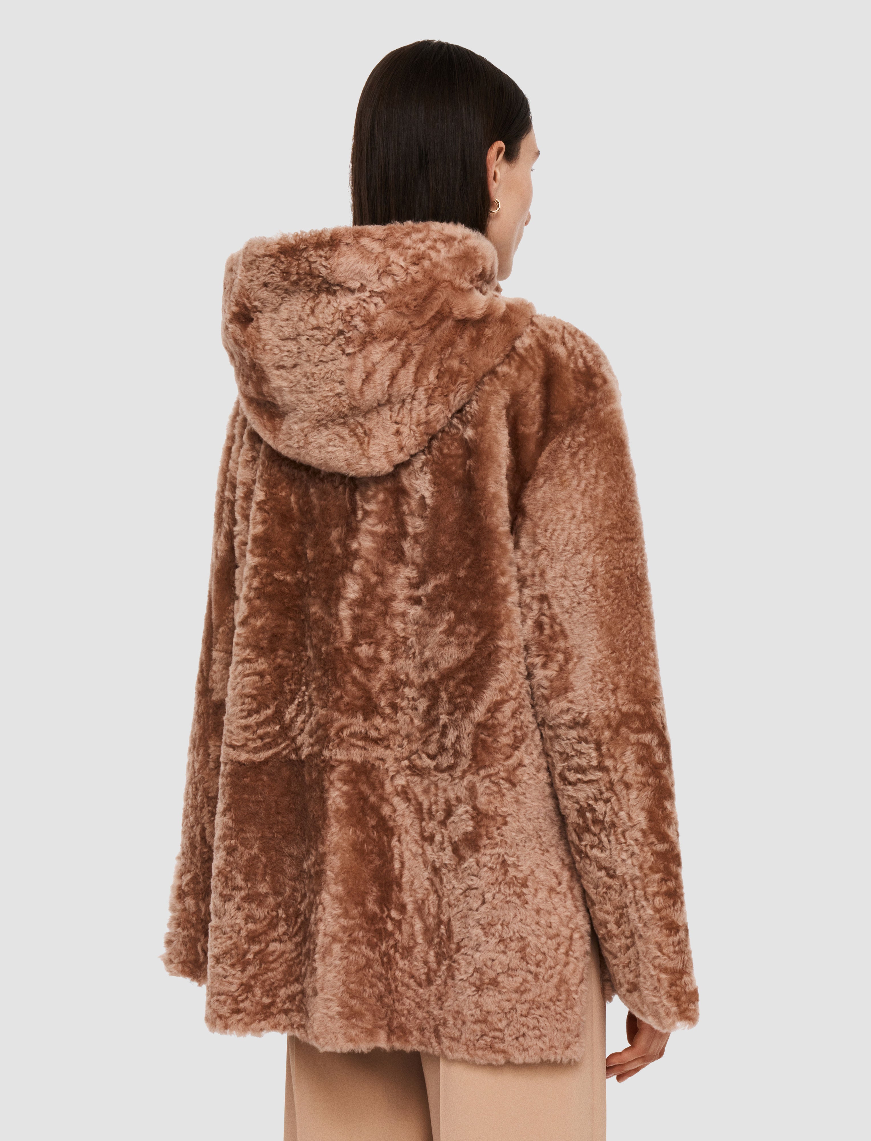 ベージュ-cosser-reversible-shearling-コート-JOSEPH