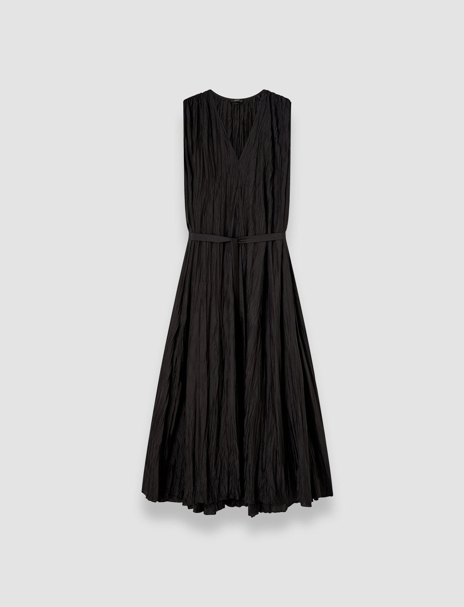 noir-robe-martini-en-soie-habotai-JOSEPH
