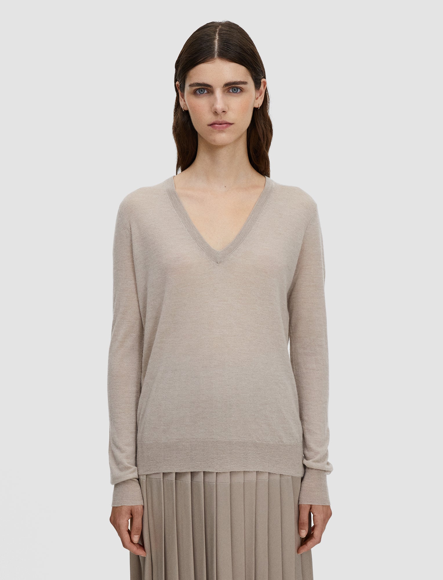 beige-pull-col-v-en-cashair-JOSEPH