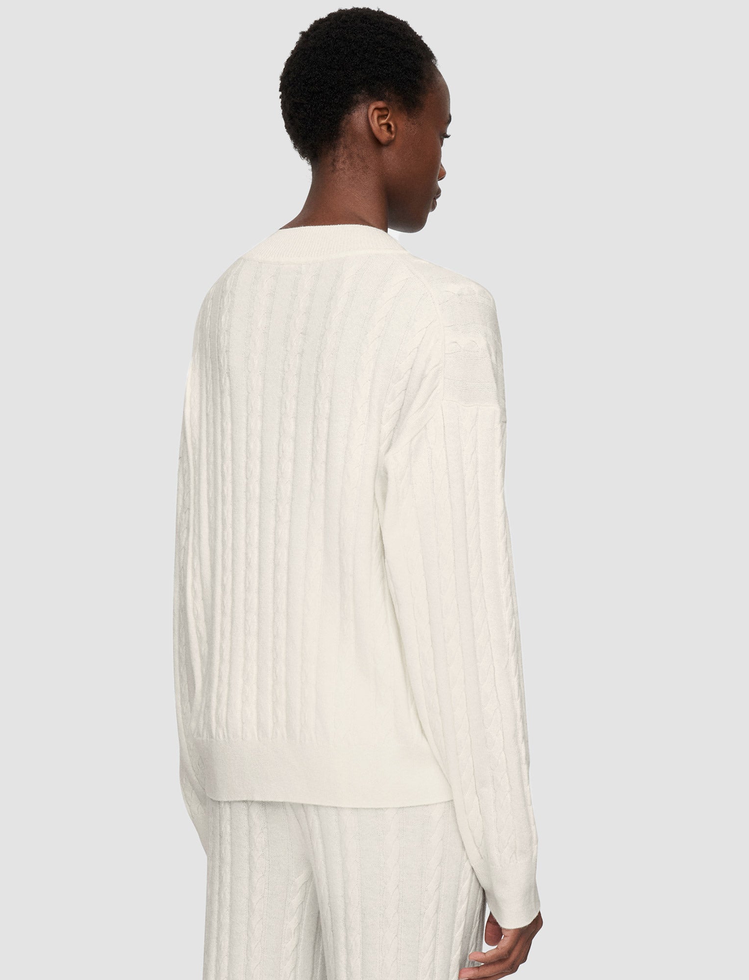 blanc-pull-col-rond-en-maille-torsadee-JOSEPH