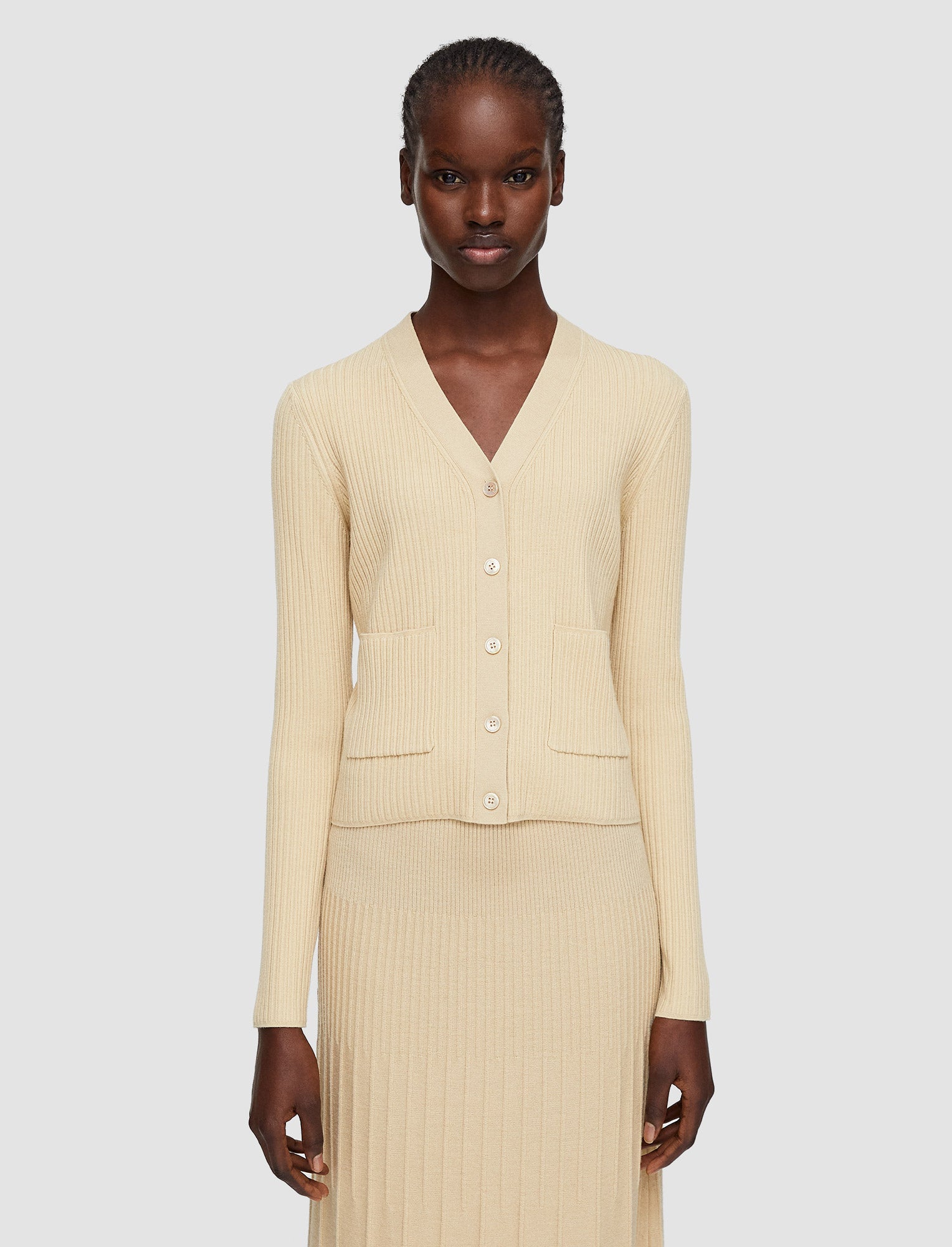 beige-cardigan-en-laine-merinos-cotelee-fine-JOSEPH