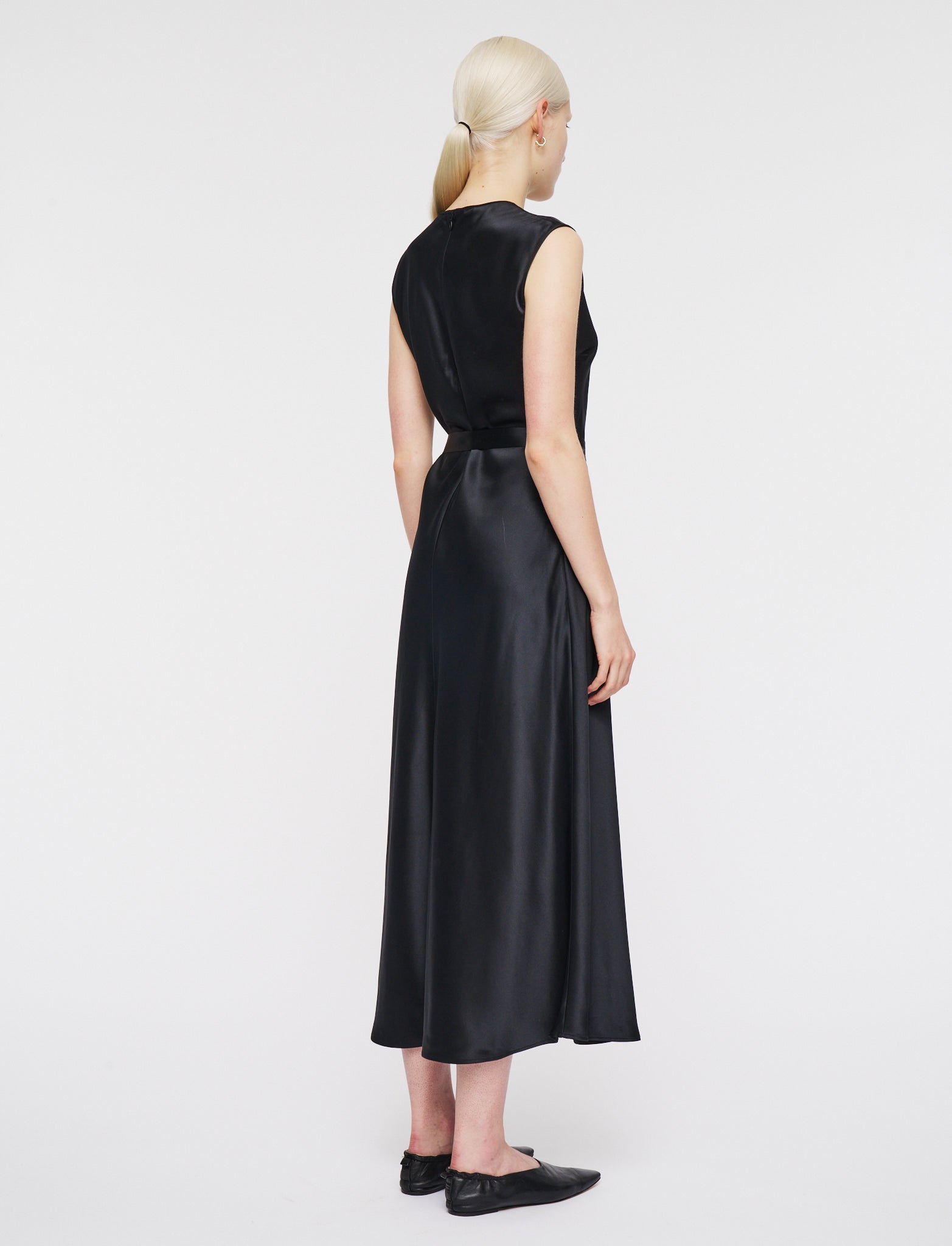 ワンピース JOSEPH SS25 GARNIER DRESS SILK SATIN (JF009085 1251) Garnier Silk Satin Dress in Grey | JOSEPH KR