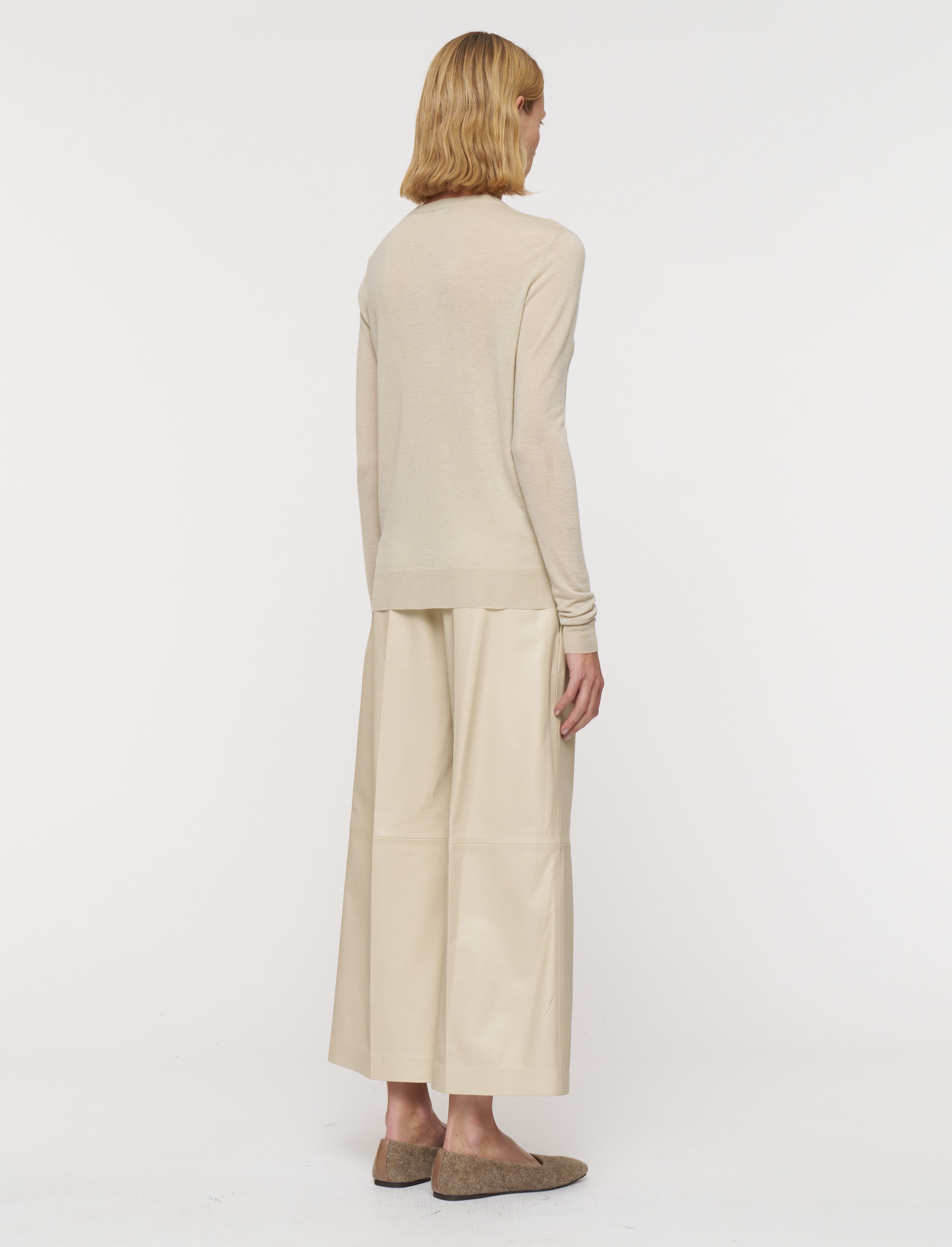 ベージュ-cashair-vネックジャンパー-JOSEPH