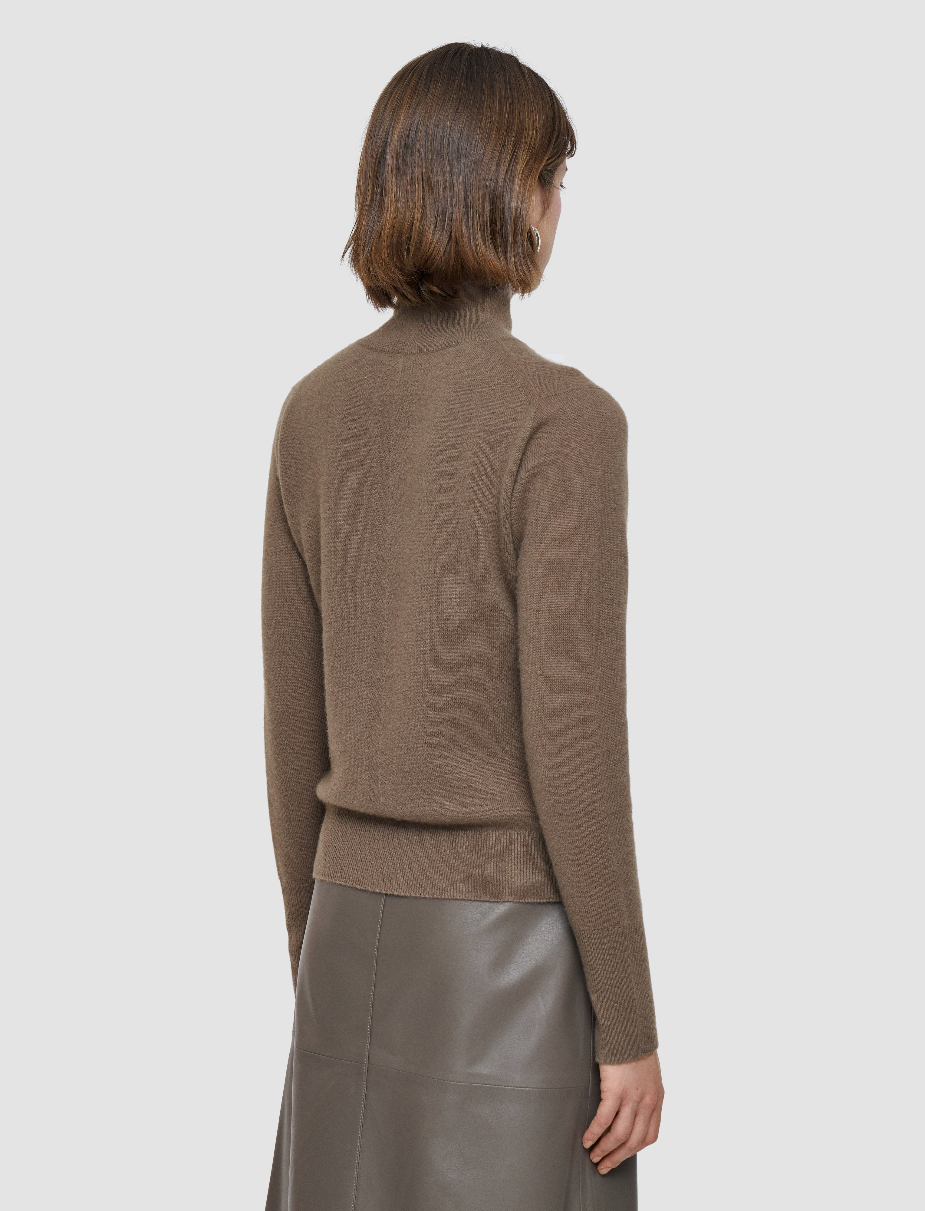 ブラウン-light-pure-cashmere-ハイネックジャンパー-JOSEPH