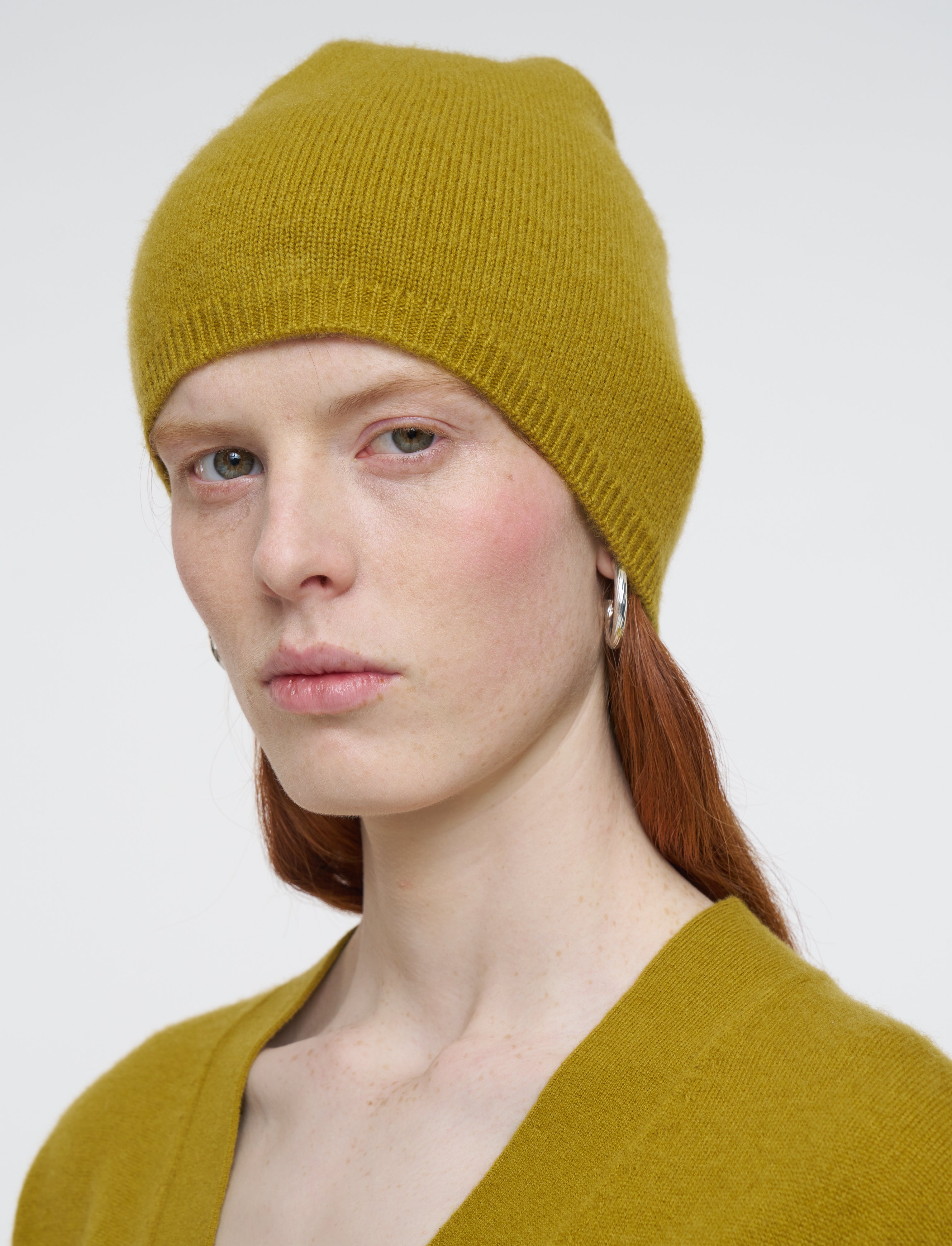 green-light-pure-cashmere-hat-JOSEPH