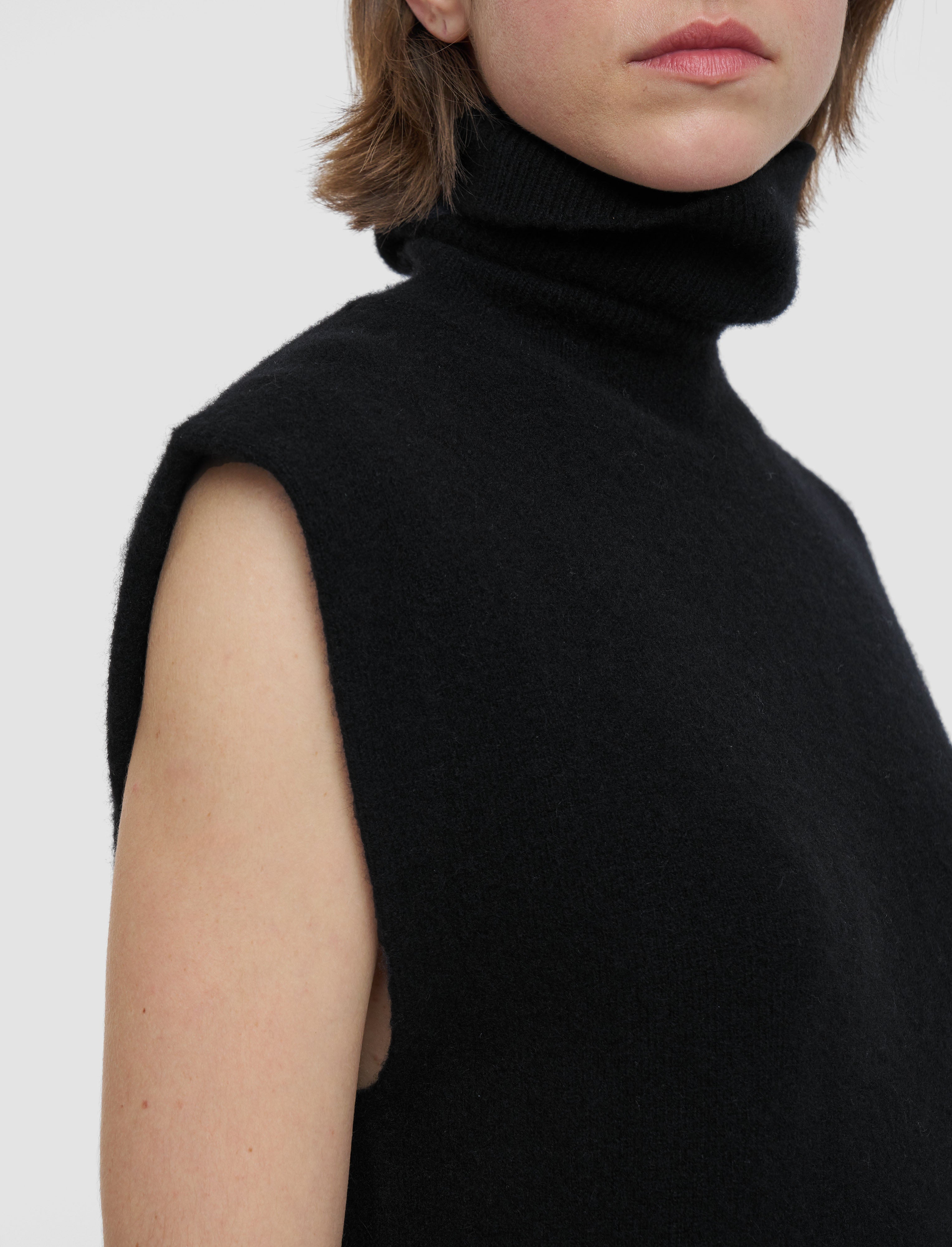 black-brushed-cashmere-vest-JOSEPH