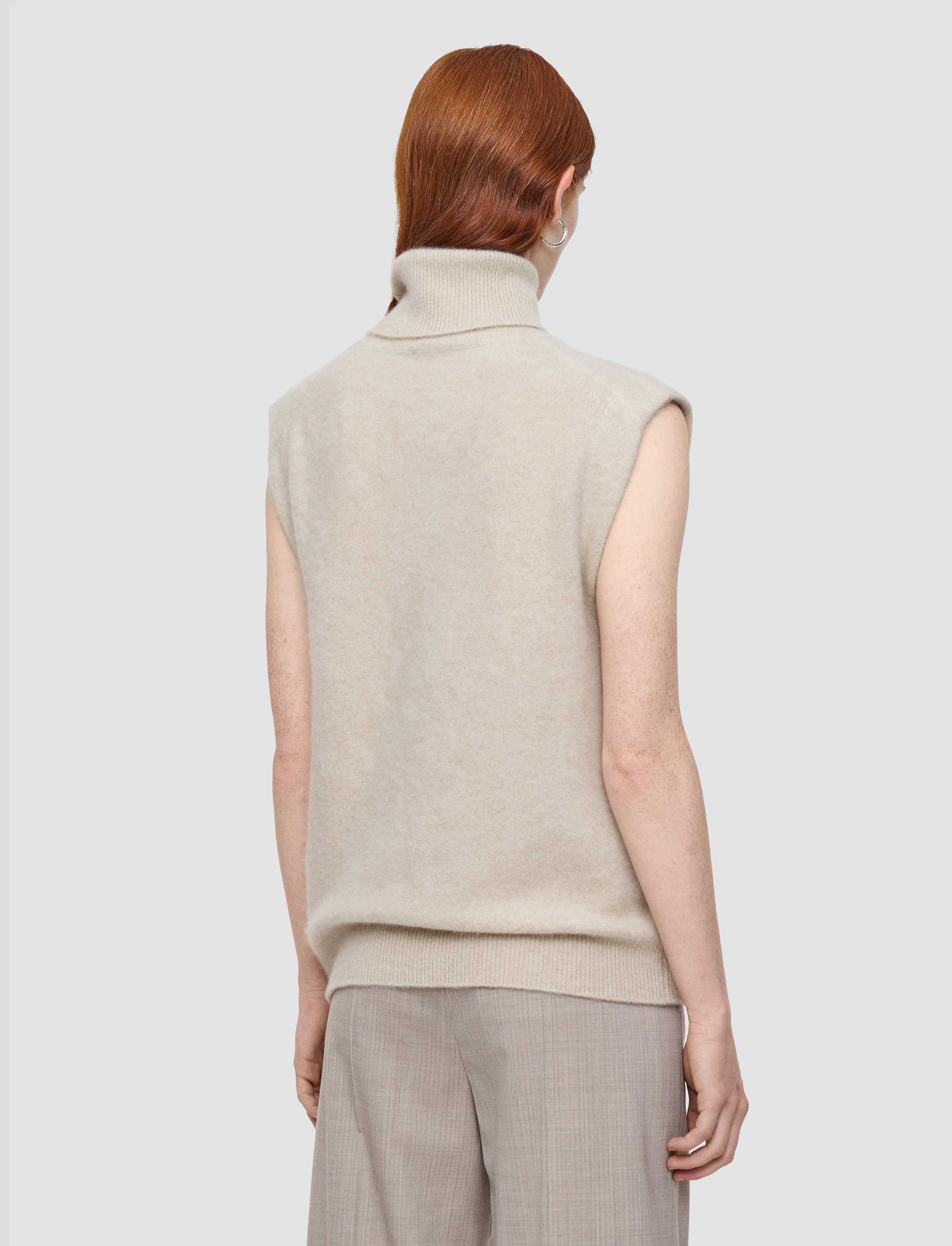 beige-gilet-en-cachemire-brosse-JOSEPH