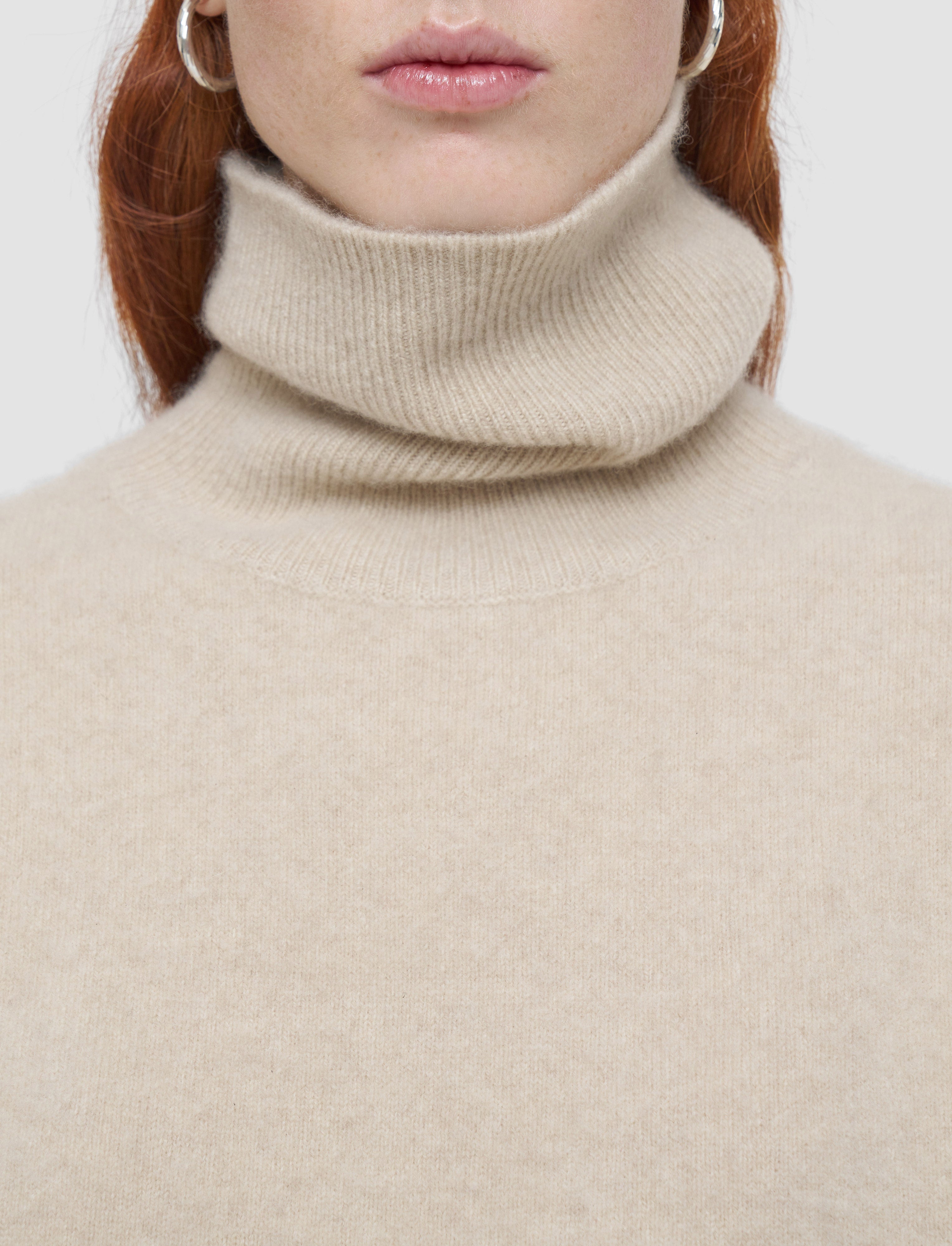 beige-gilet-en-cachemire-brosse-JOSEPH