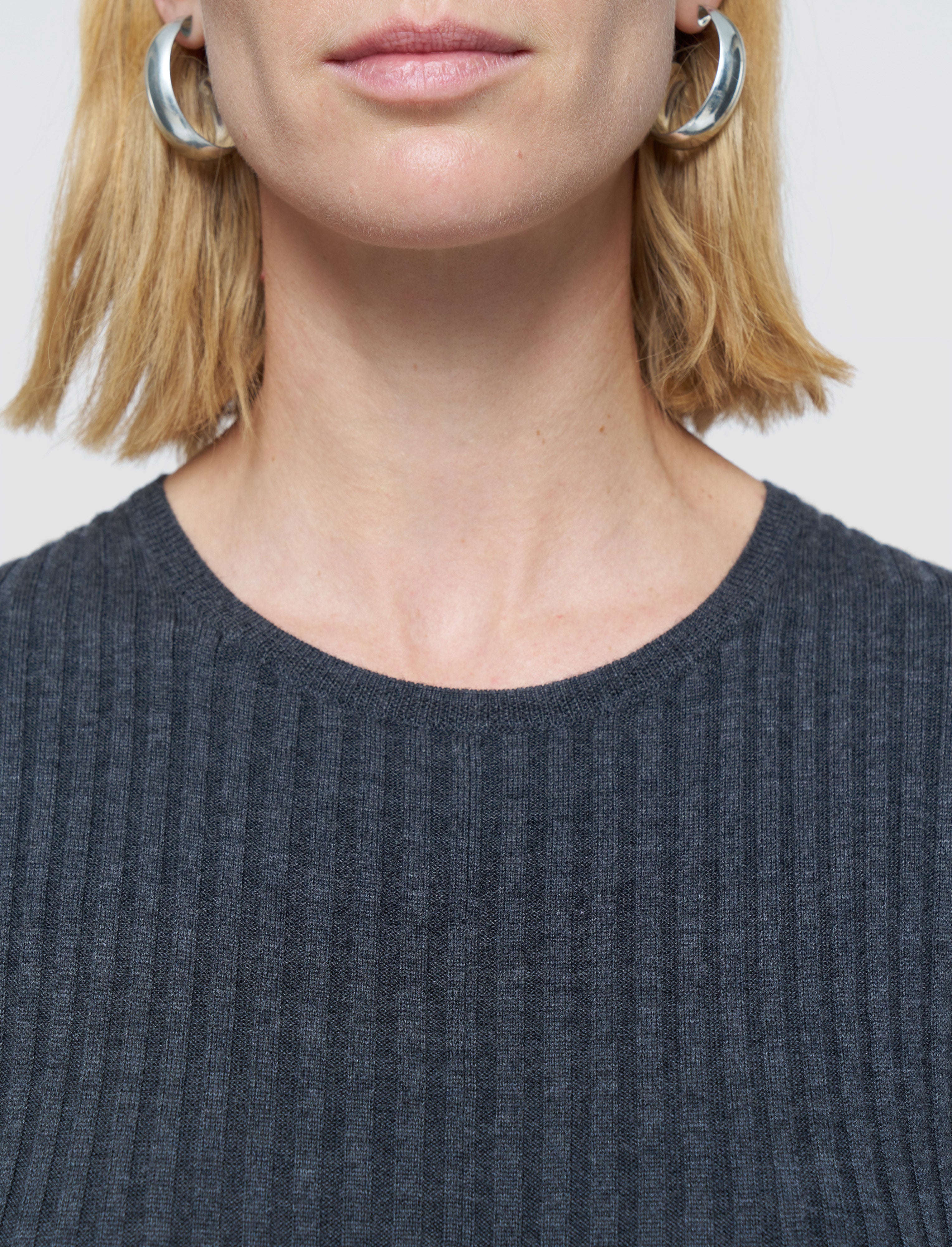 gris-robe-en-maille-de-laine-merinos-cotelee-JOSEPH