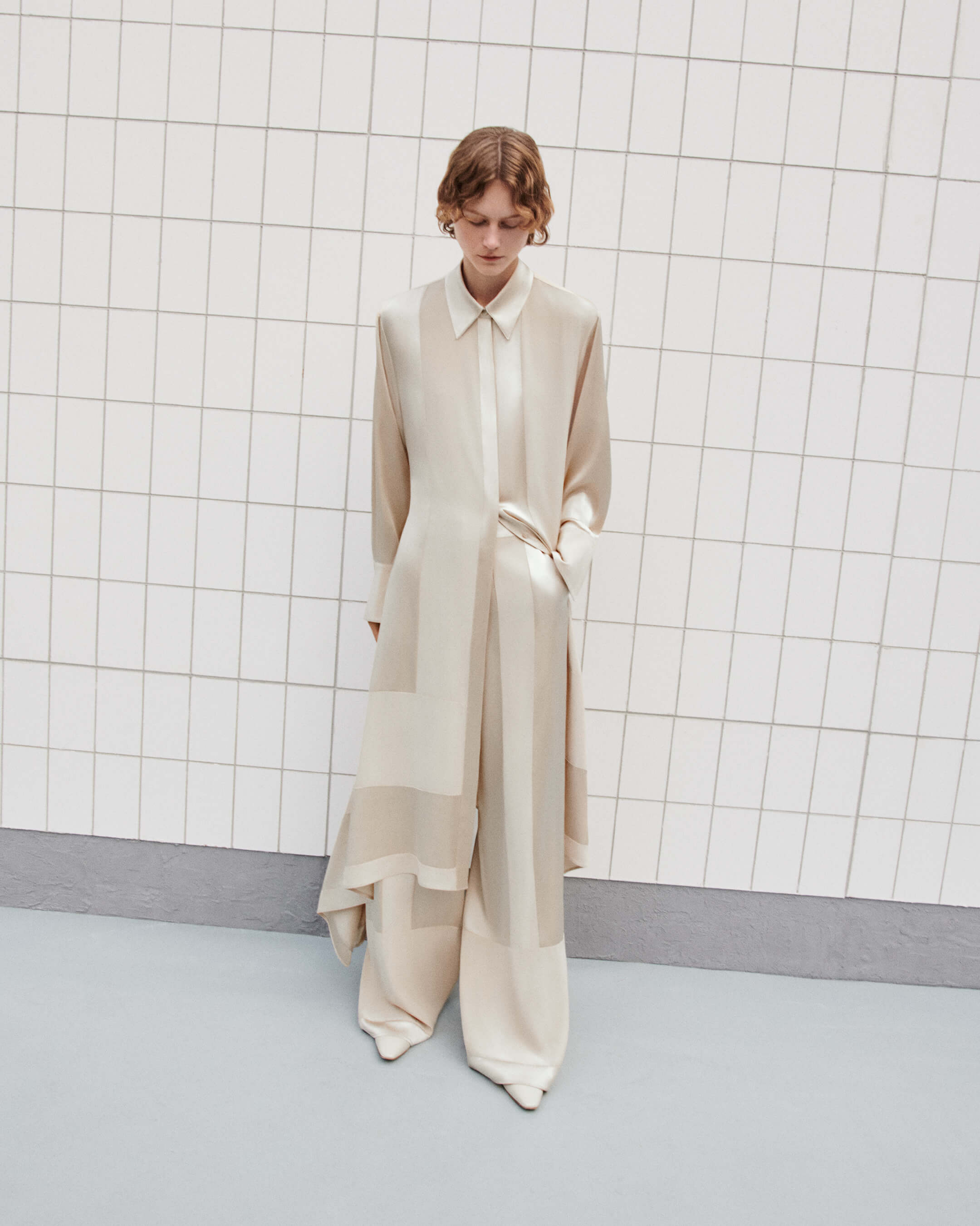 beige-robe-cyprien-en-satin-mat-et-brillant-JOSEPH