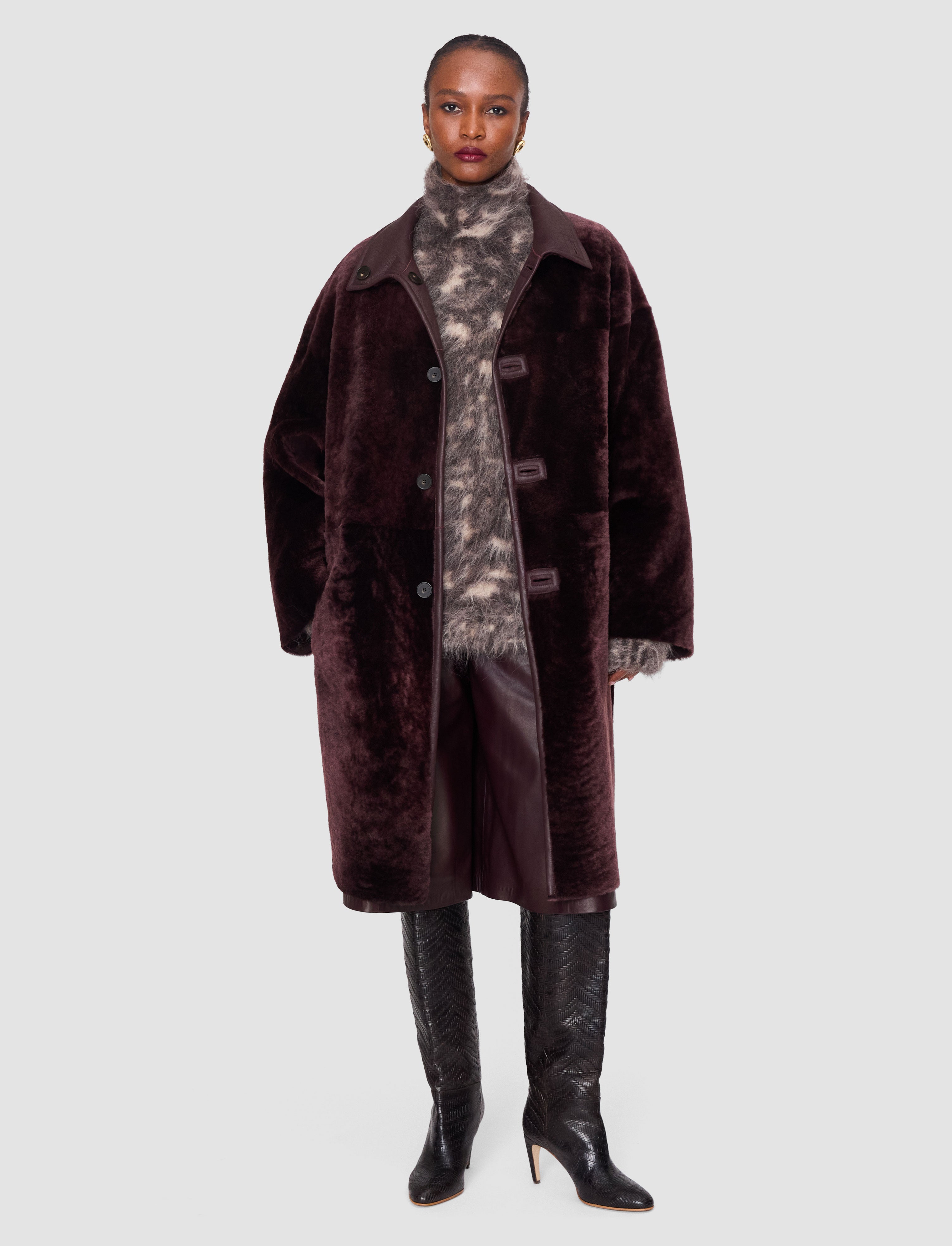 violet-manteau-ari-reversible-en-natural-peau-lainee-JOSEPH