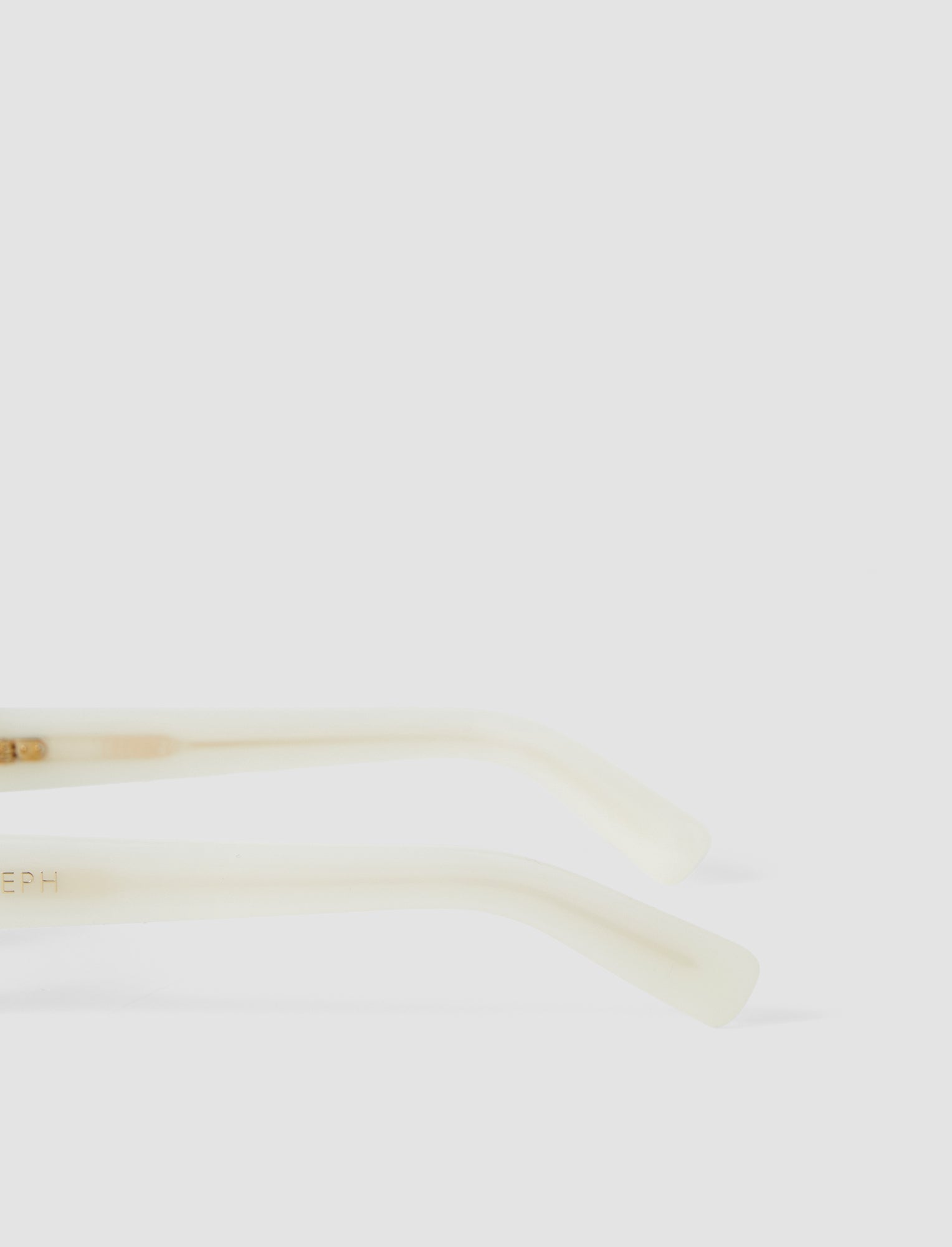 ベージュ-bahia-オーバルサングラス-JOSEPH