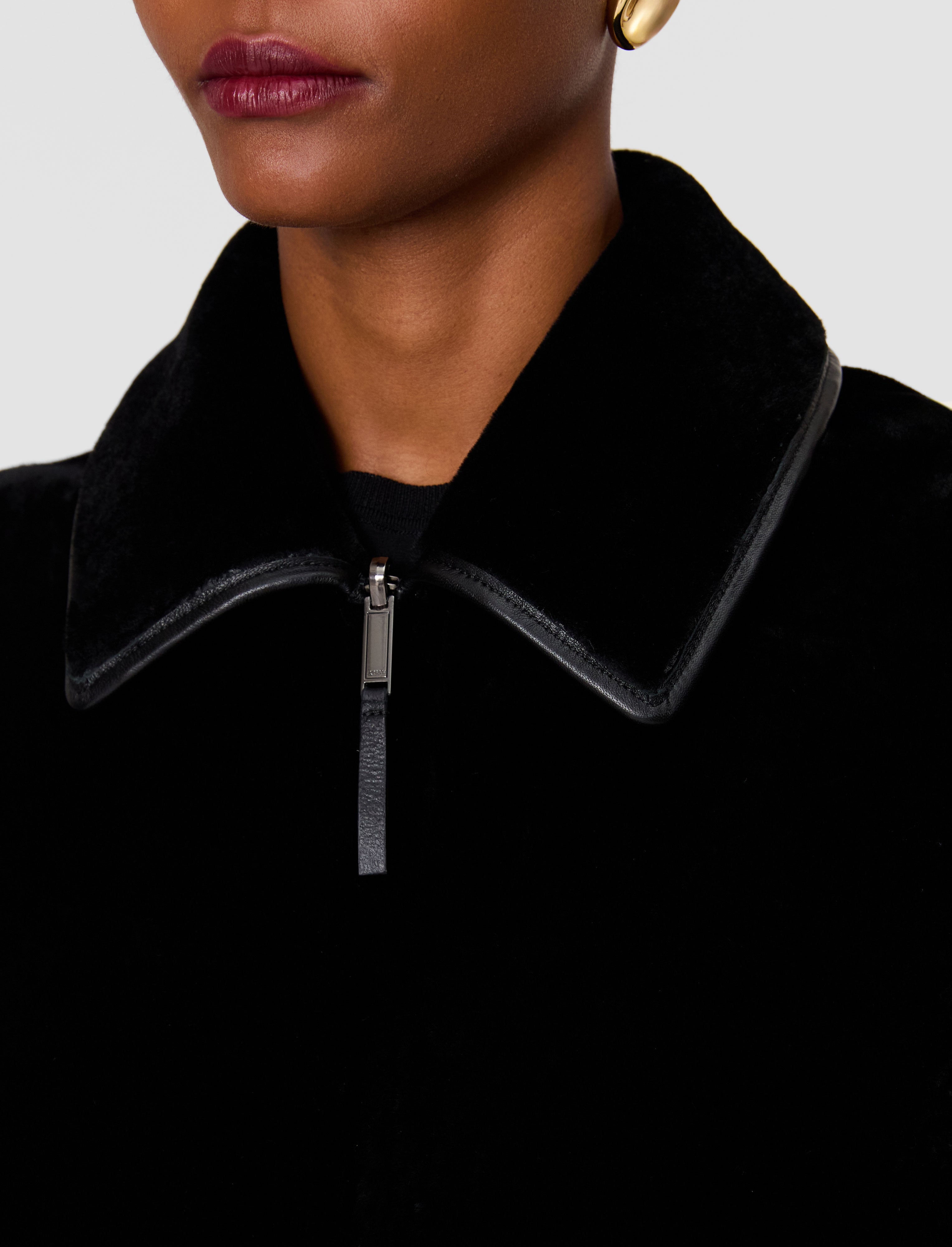 noir-manteau-caspian-reversible-en-shearling-souple-JOSEPH