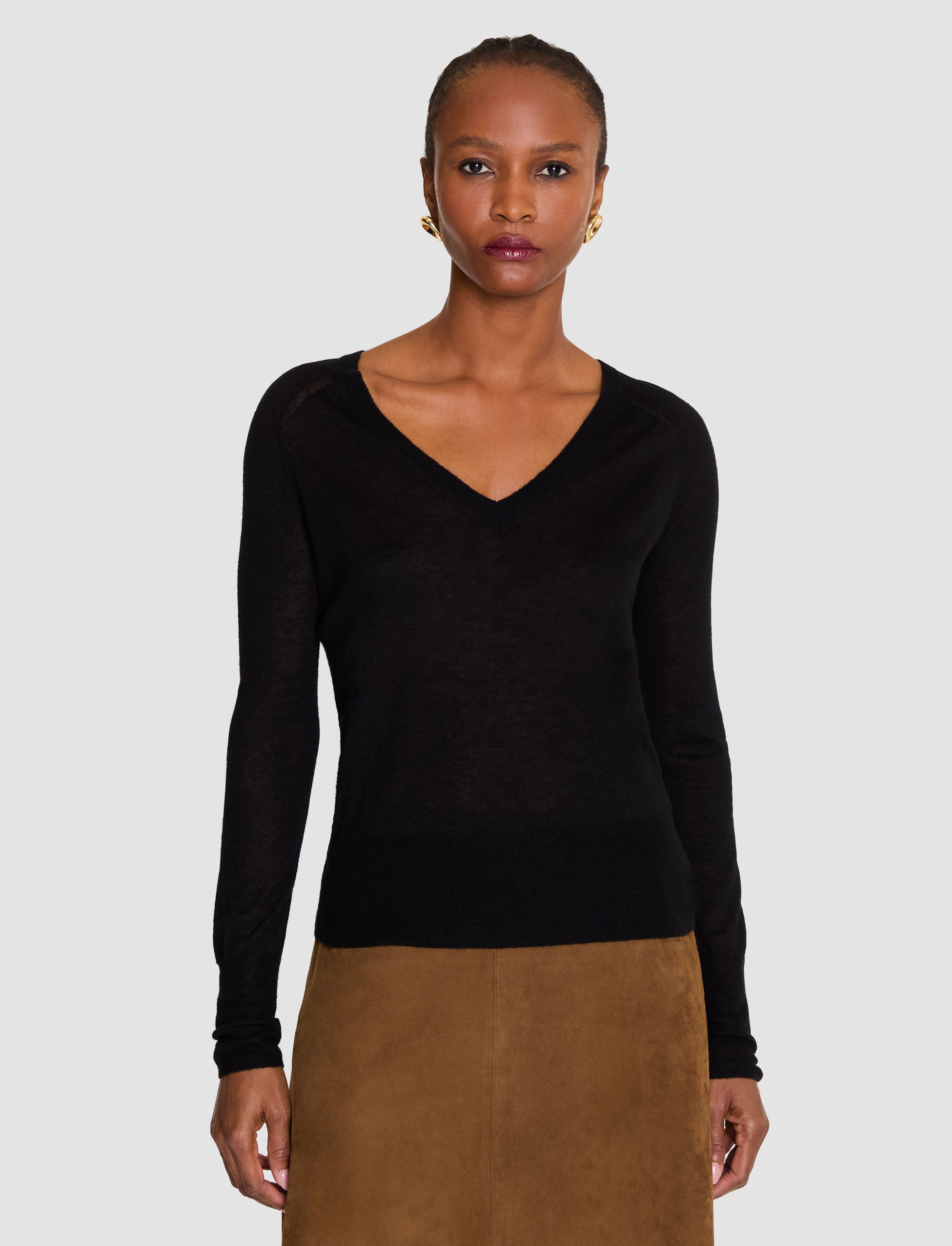 noir-pull-col-v-cetus-en-cashair-JOSEPH