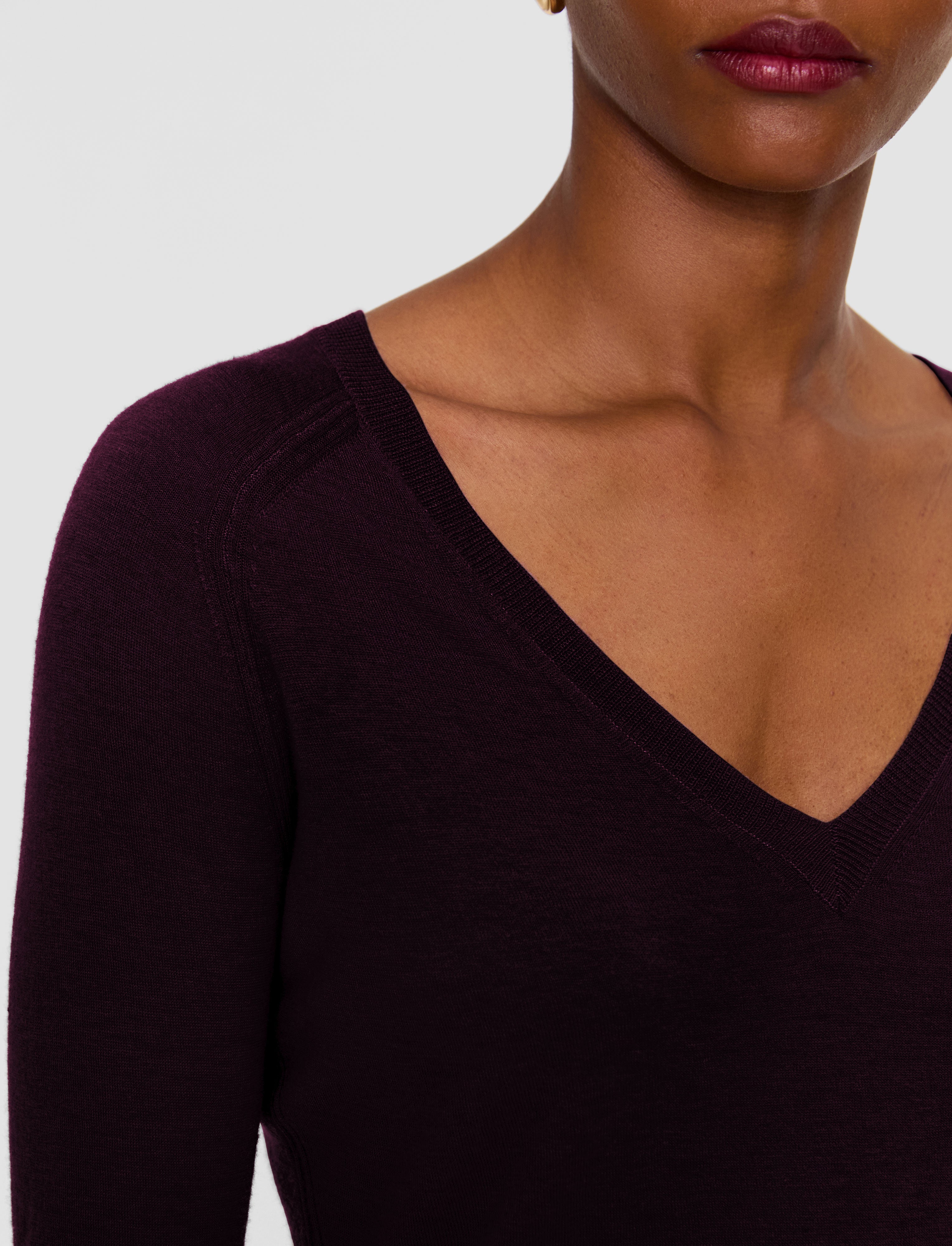 violet-pull-col-v-cetus-en-cashair-JOSEPH