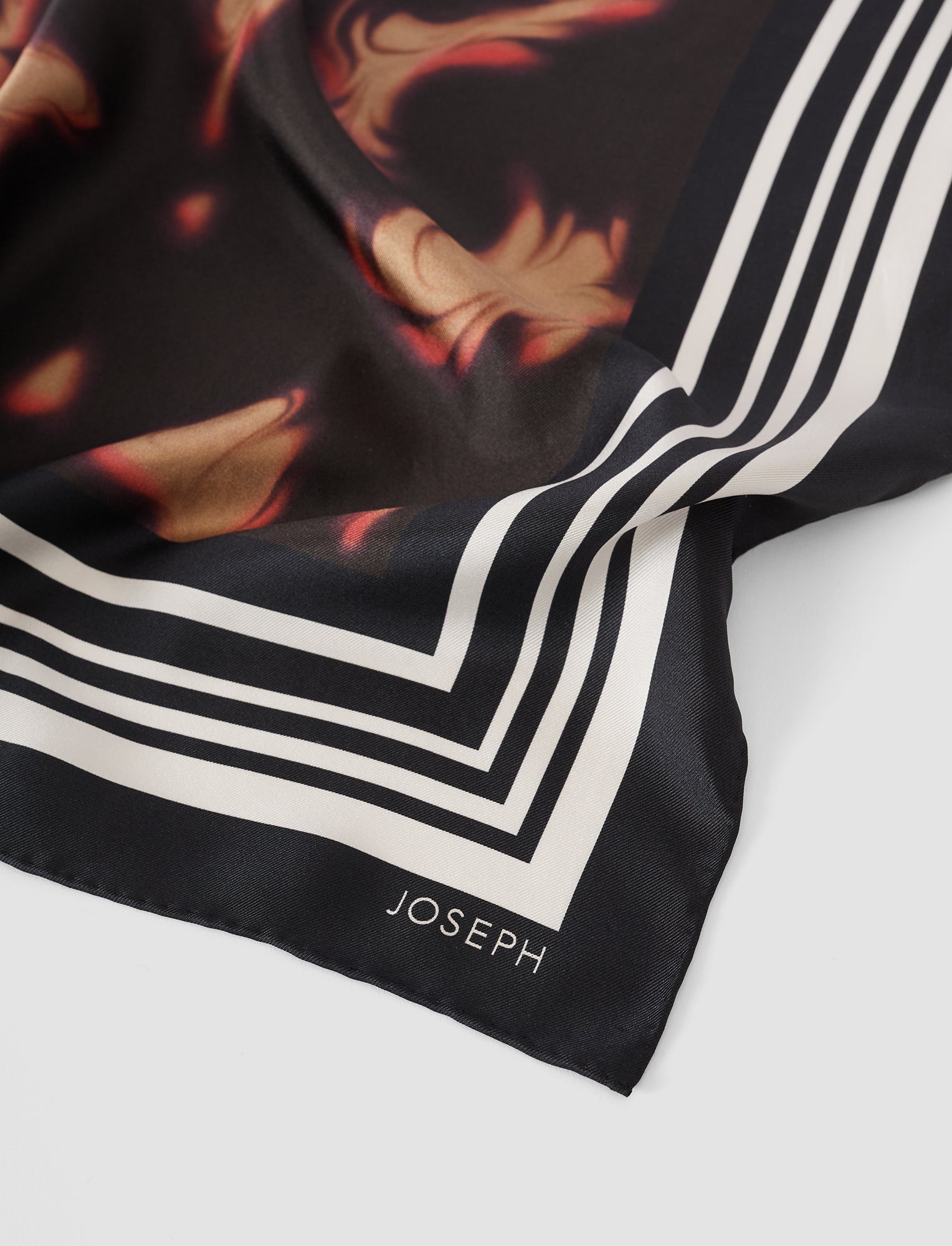 marron-foulard-danica-en-soie-JOSEPH