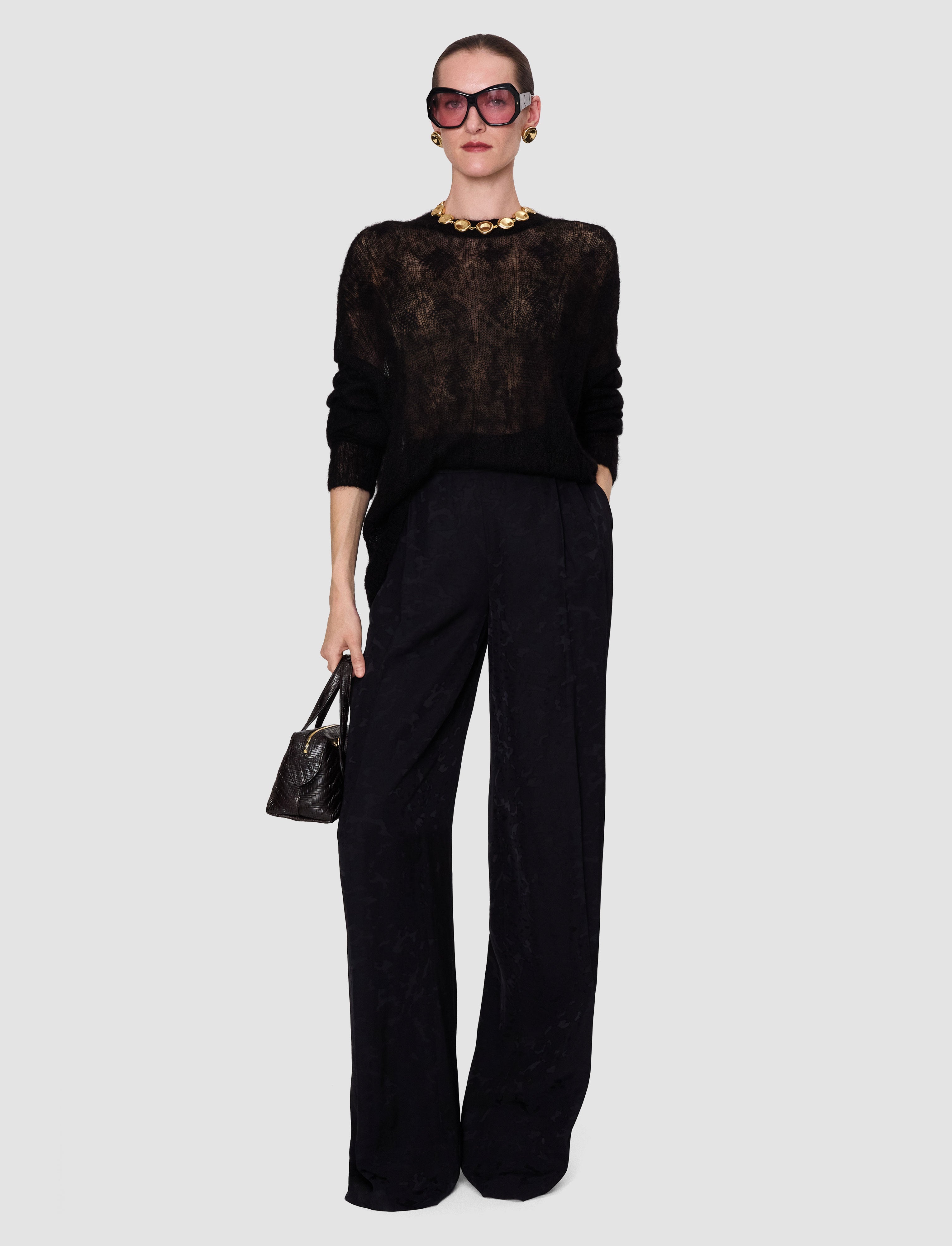 noir-pull-delfina-en-voile-mohair-soie-JOSEPH