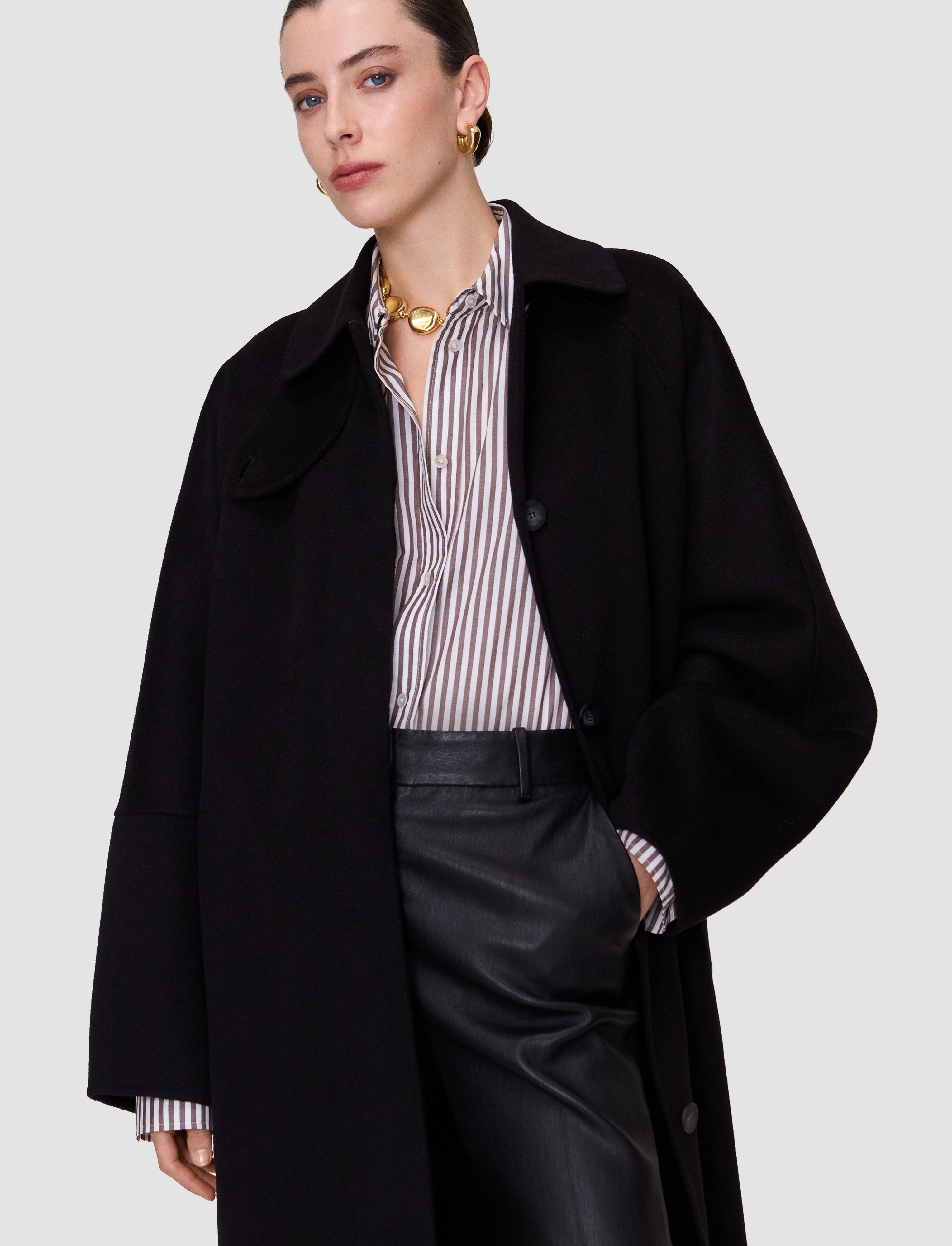 noir-manteau-donna-en-cachemire-double-face-JOSEPH