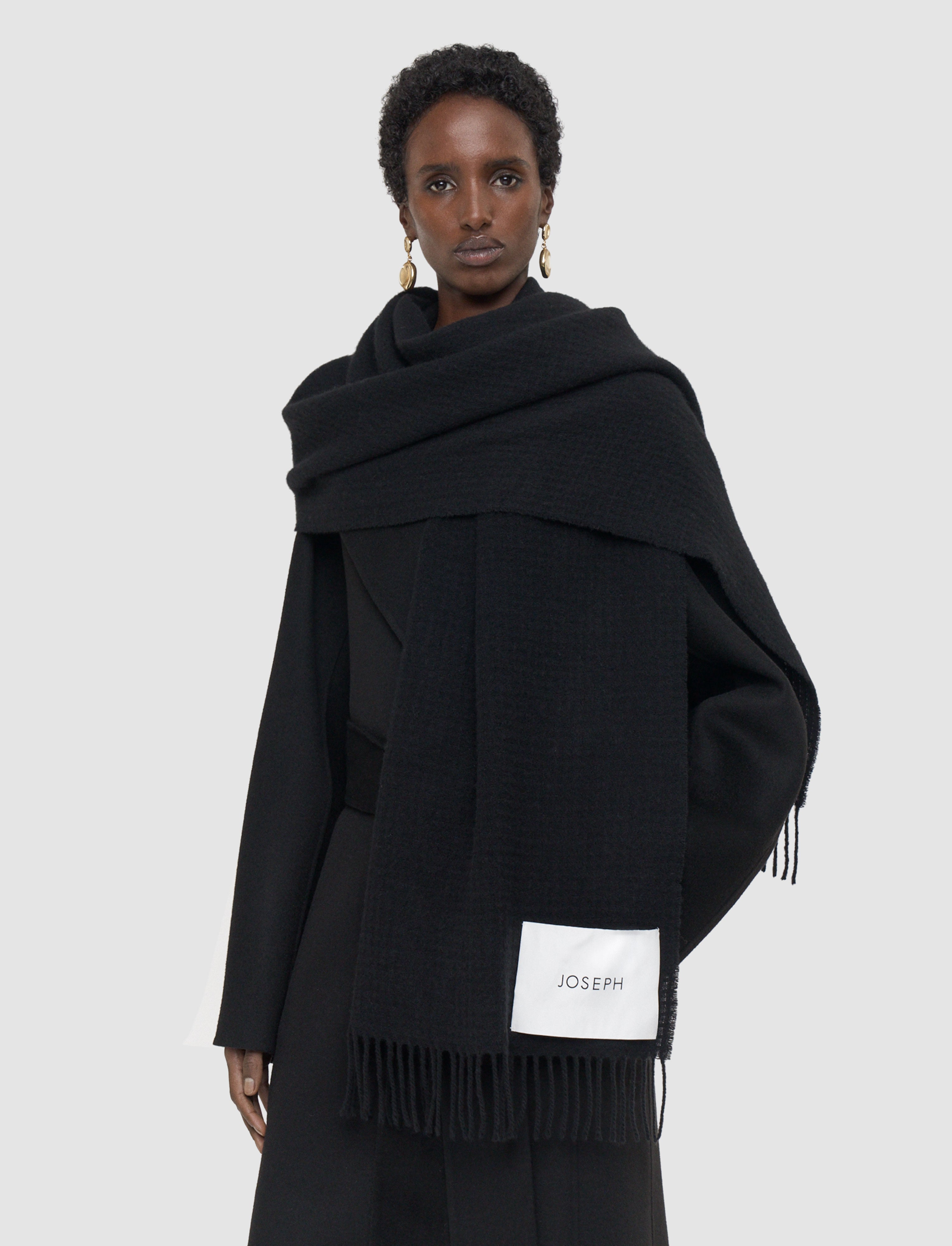 black-flora-waffle-wool-scarf-JOSEPH