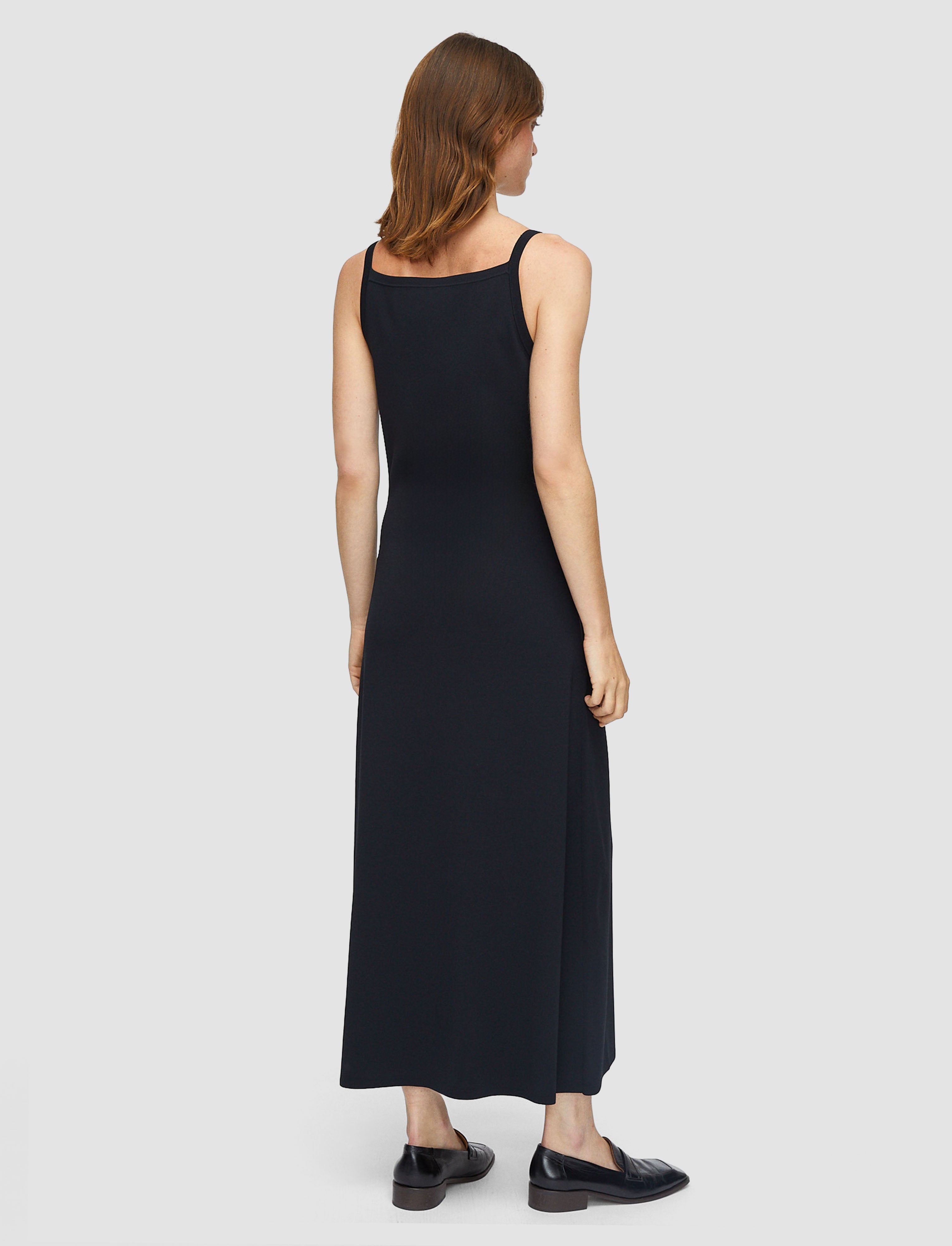 noir-robe-en-maille-de-viscose-stretch-JOSEPH