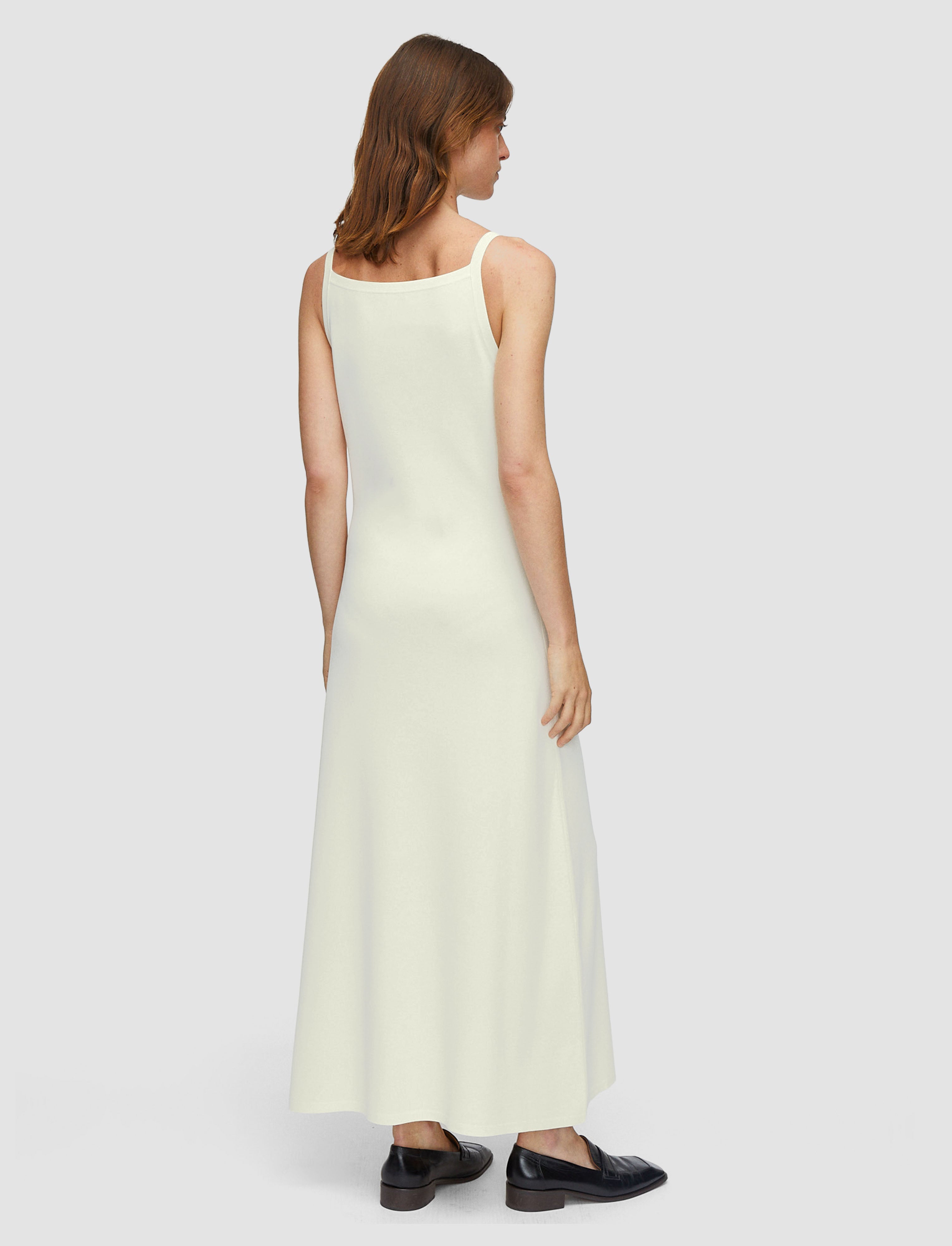 blanc-robe-en-maille-de-viscose-stretch-JOSEPH