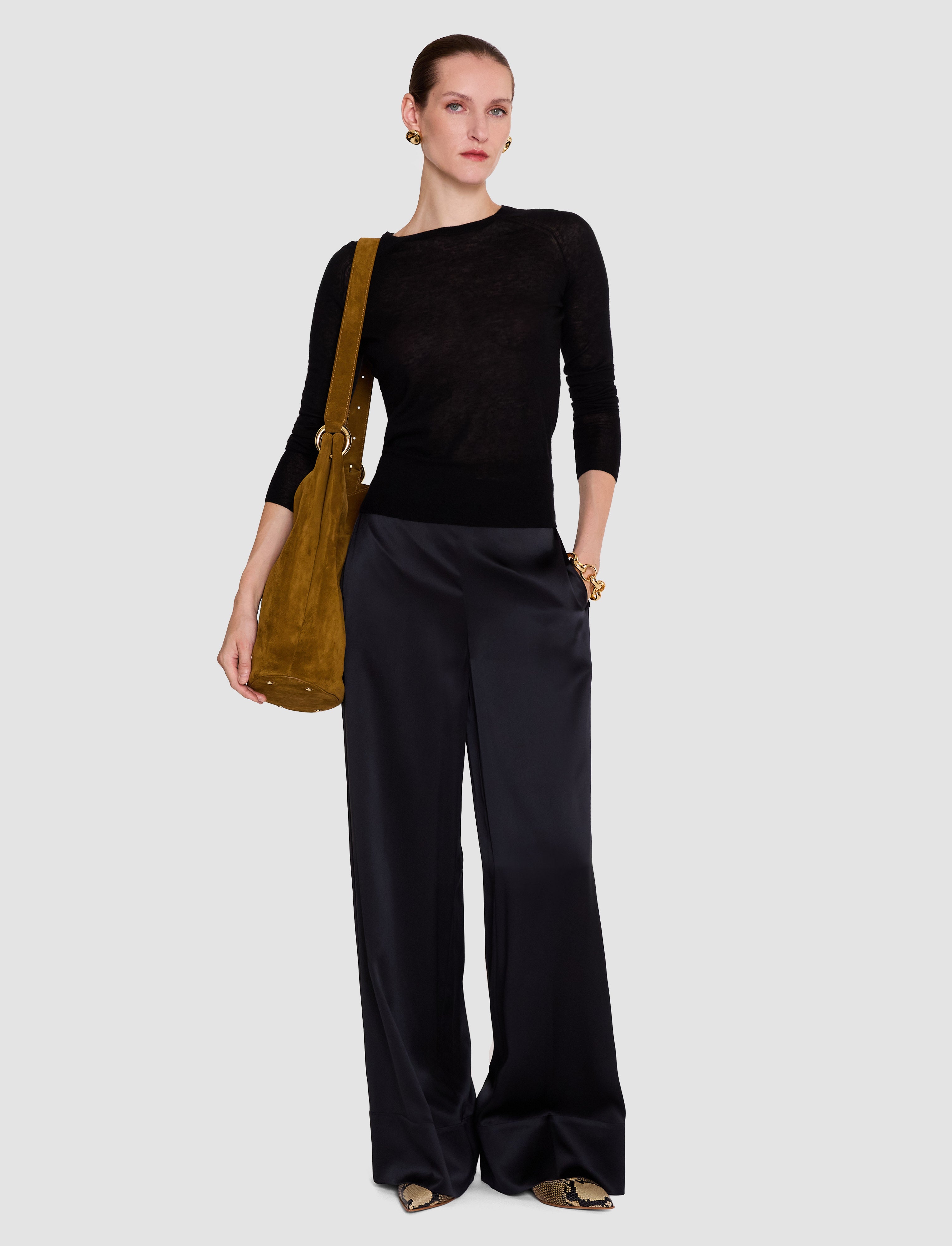 noir-pull-geras-en-cashair-JOSEPH