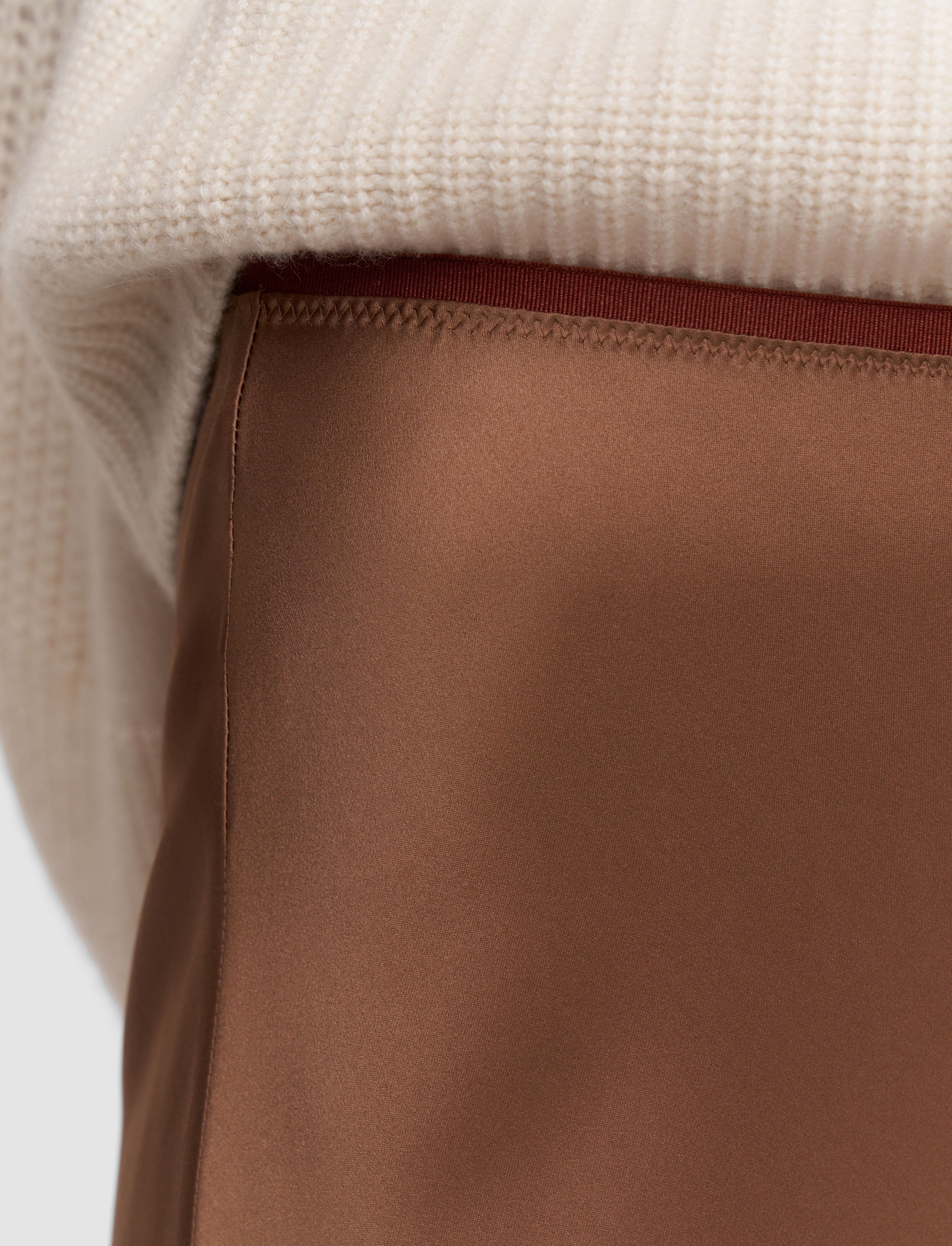 ブラウン-isaak-long-silk-satin-スカート-JOSEPH