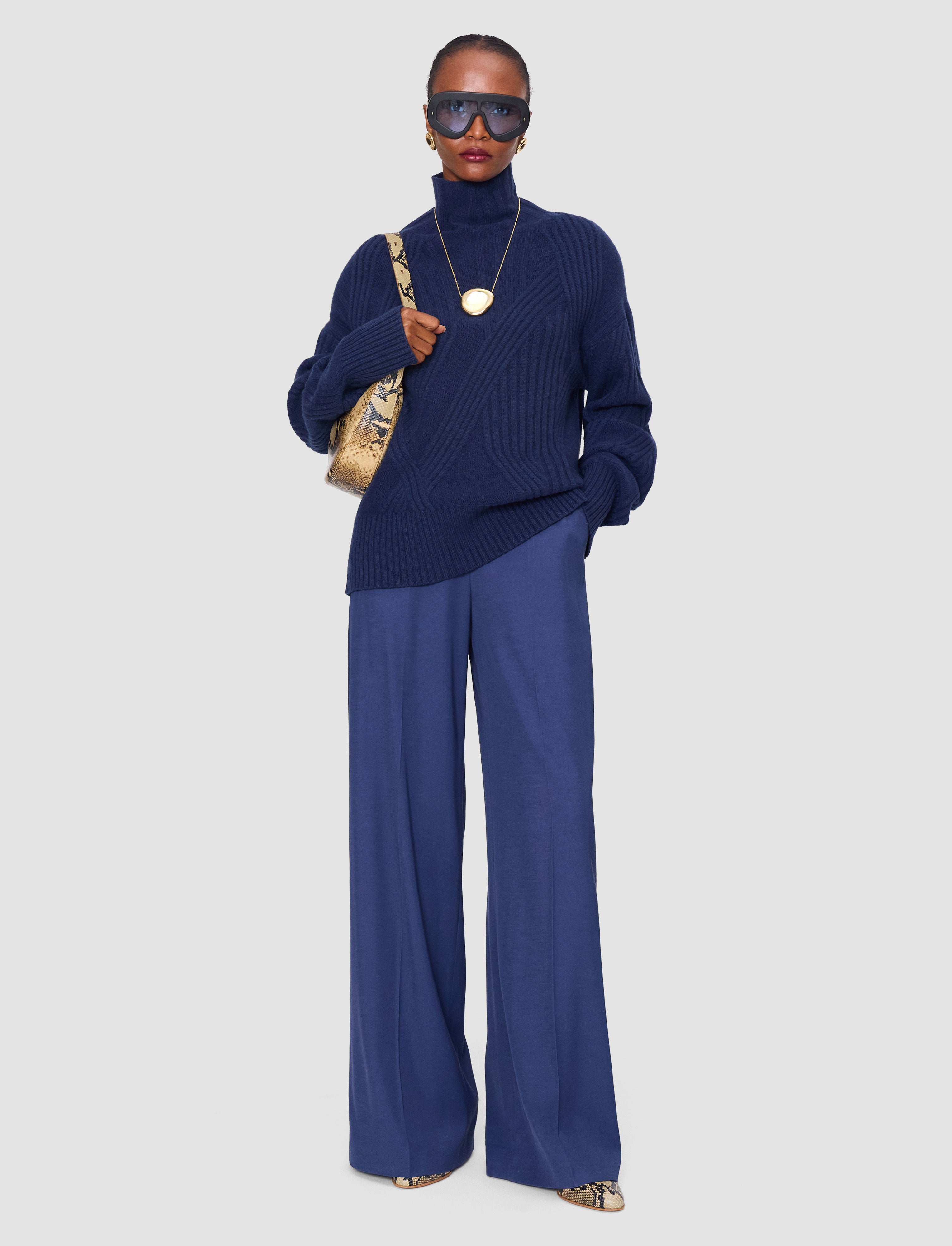 bleu-pull-isabel-en-laine-cotelee-douce-JOSEPH