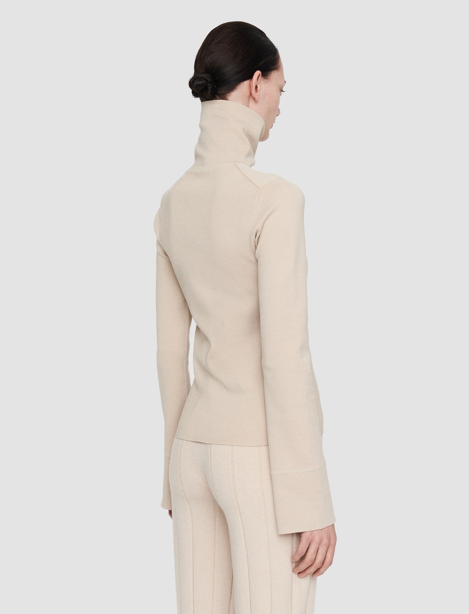 beige-haut-en-soie-stretch-JOSEPH