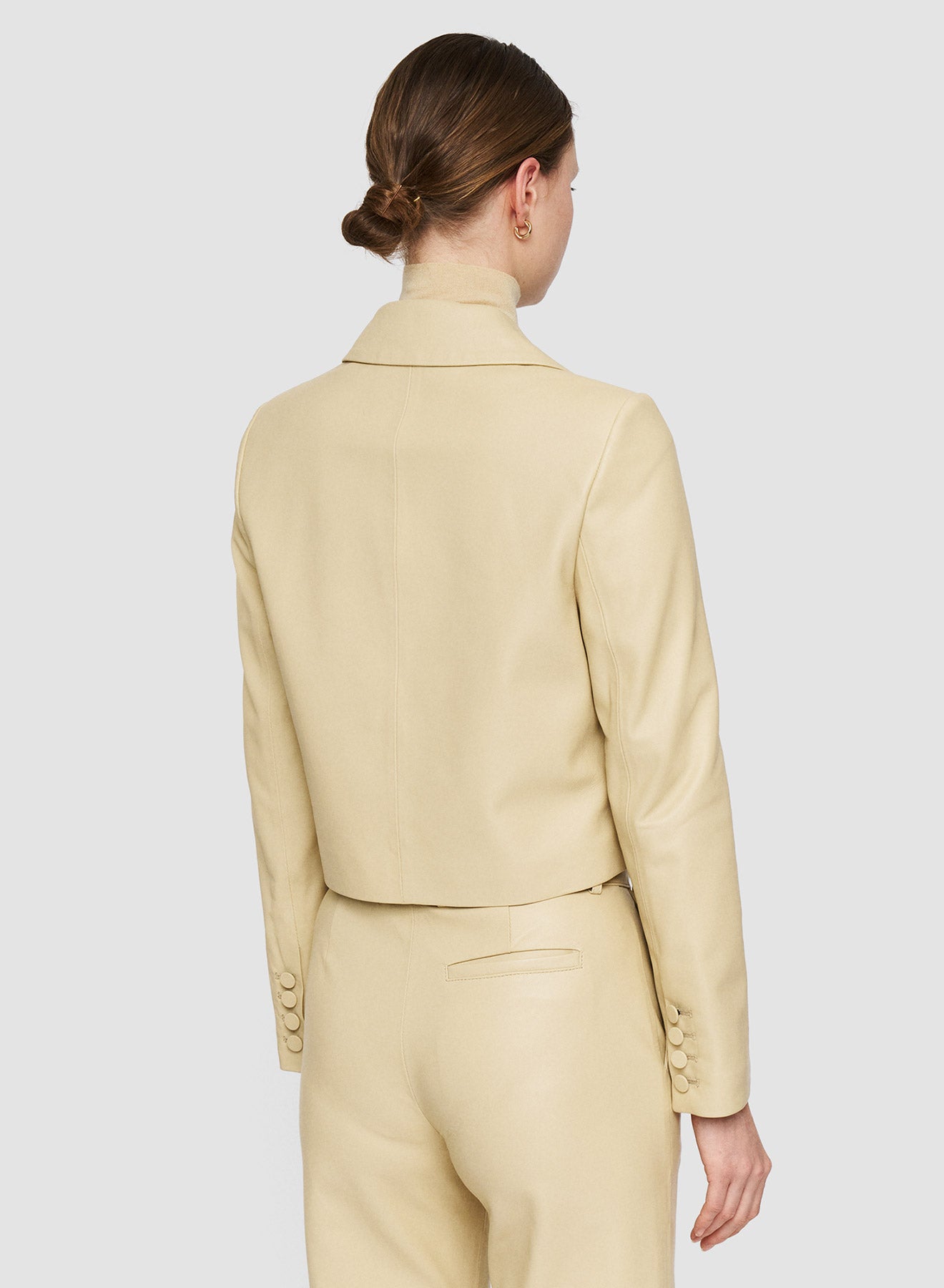 beige-veste-jamot-en-cuir-nappa-JOSEPH