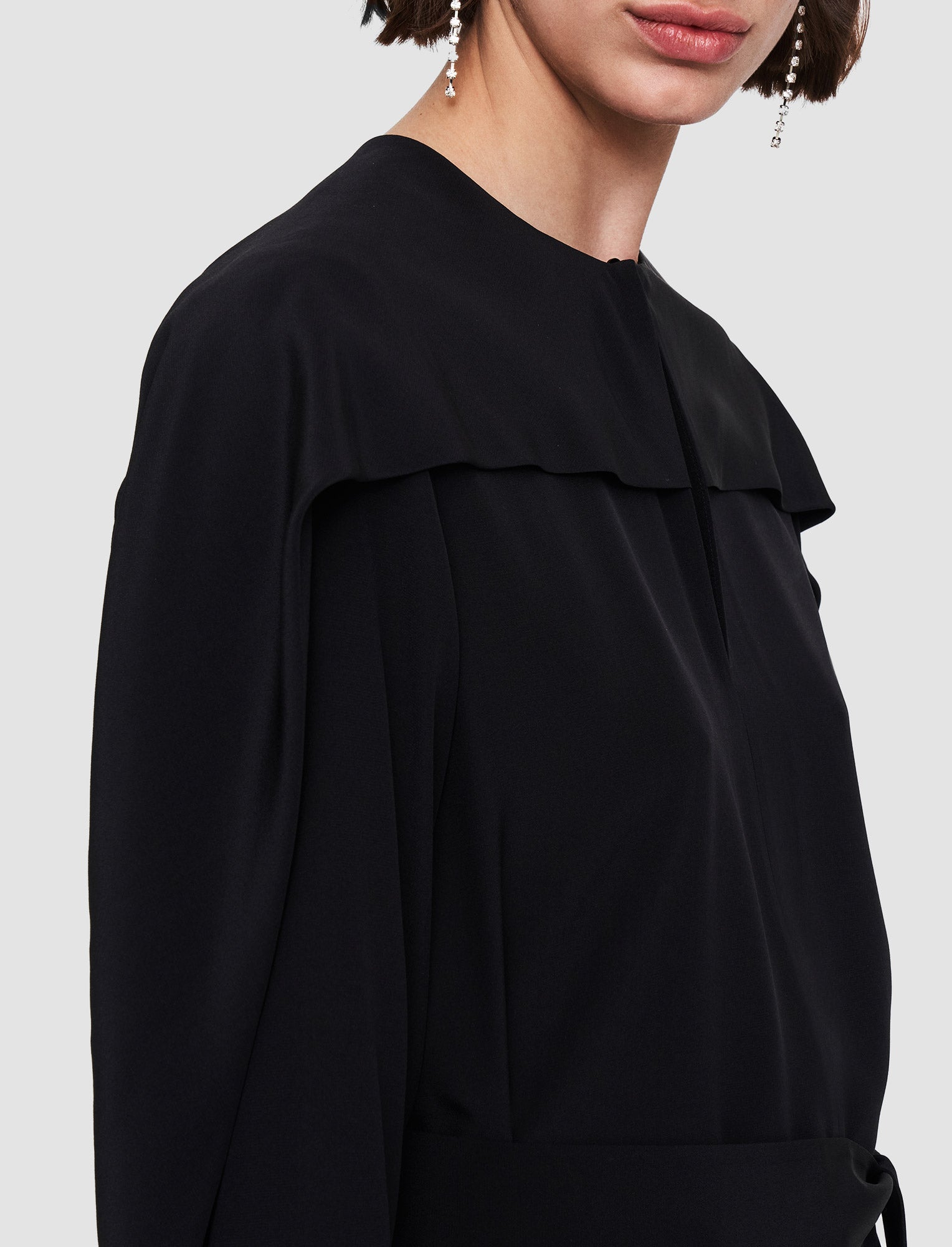 noir-robe-danville-en-crepe-de-soie-JOSEPH