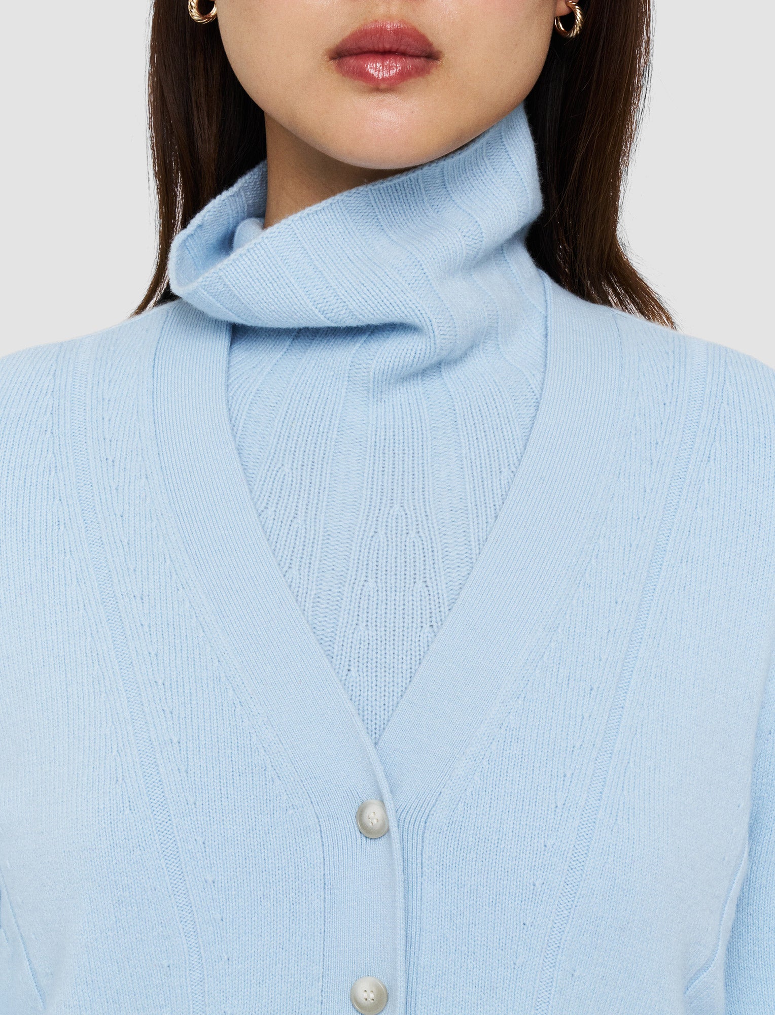 bleu-cardigan-en-laine-douce-JOSEPH