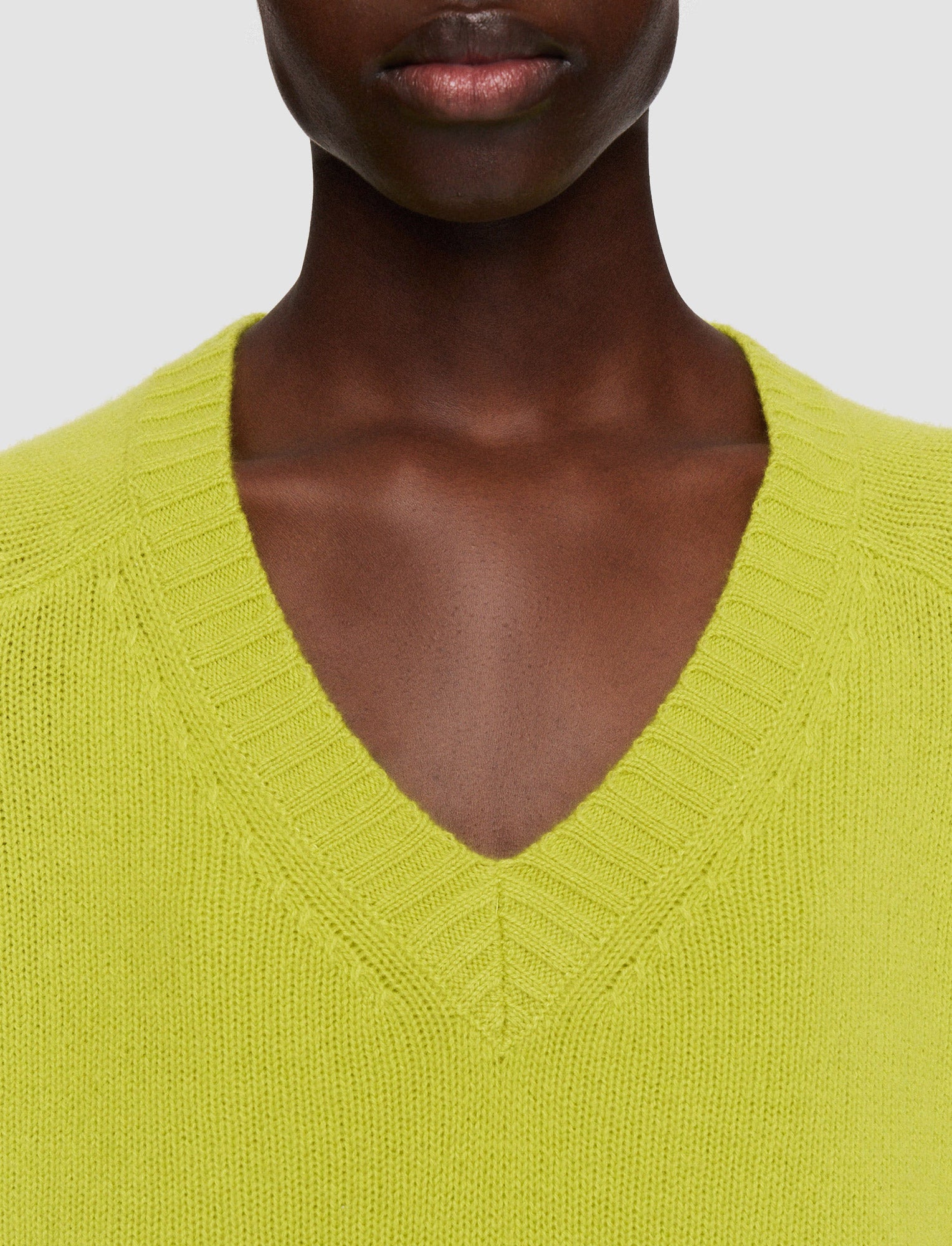 green-open-cashmere-v-neck-jumper-JOSEPH