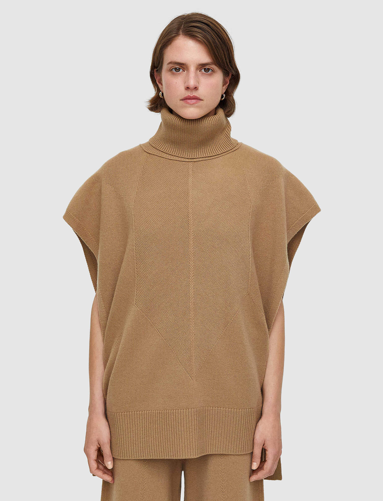 beige-poncho-en-laine-douce-JOSEPH